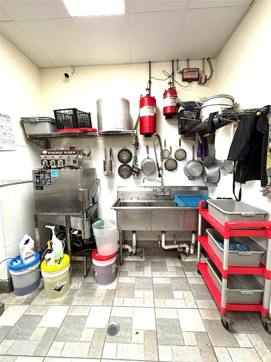 Pembroke Pines, Florida 33027, ,Business Opportunity,For Sale,A11846227