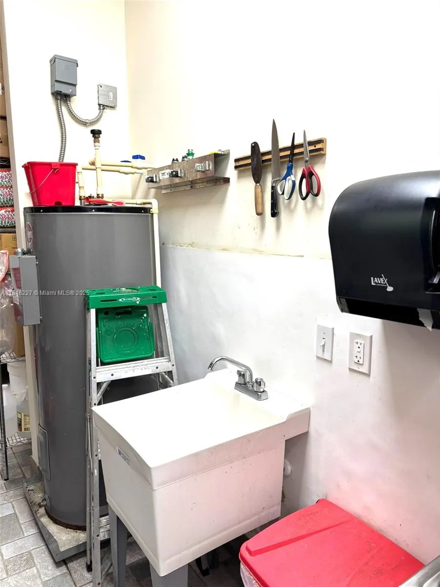 Pembroke Pines, Florida 33027, ,Business Opportunity,For Sale,A11846227