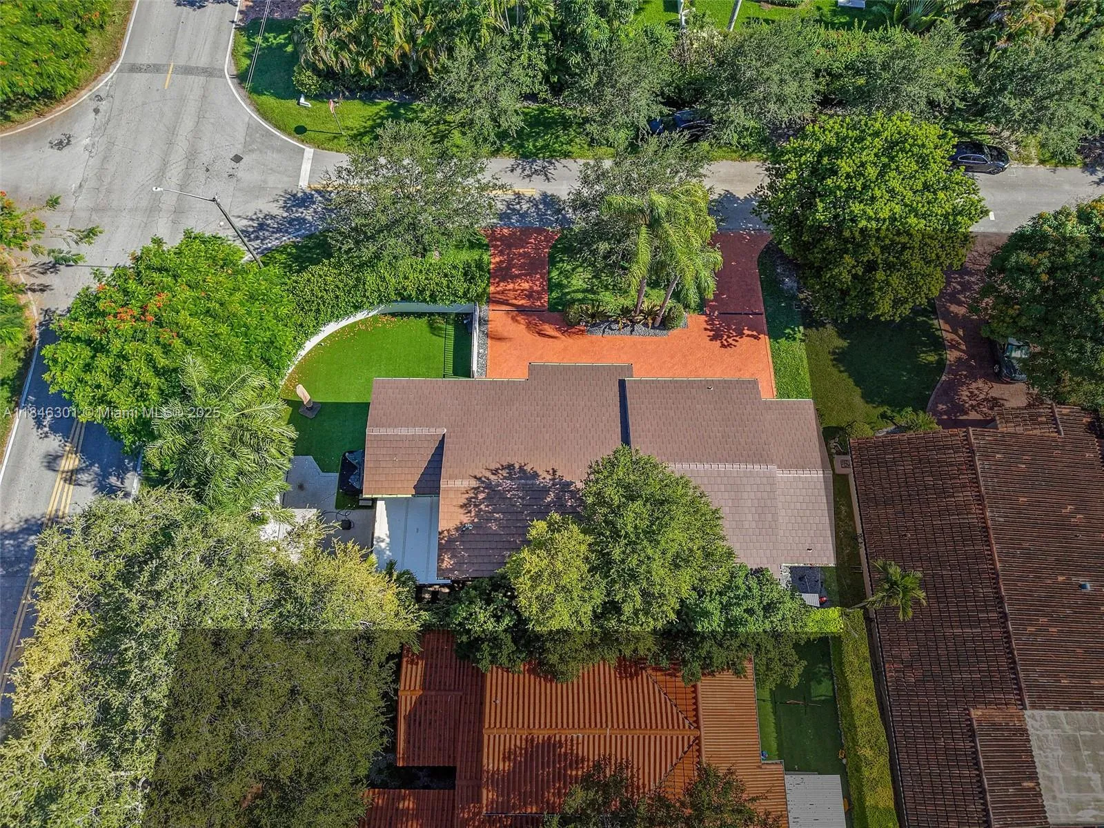 1501 Algardi Ave, Coral Gables, Florida 33146, Coral Gables, Florida 33146, 4 Bedrooms Bedrooms, ,3 BathroomsBathrooms,Residential,For Sale,1501 Algardi Ave, Coral Gables, Florida 33146,A11846301