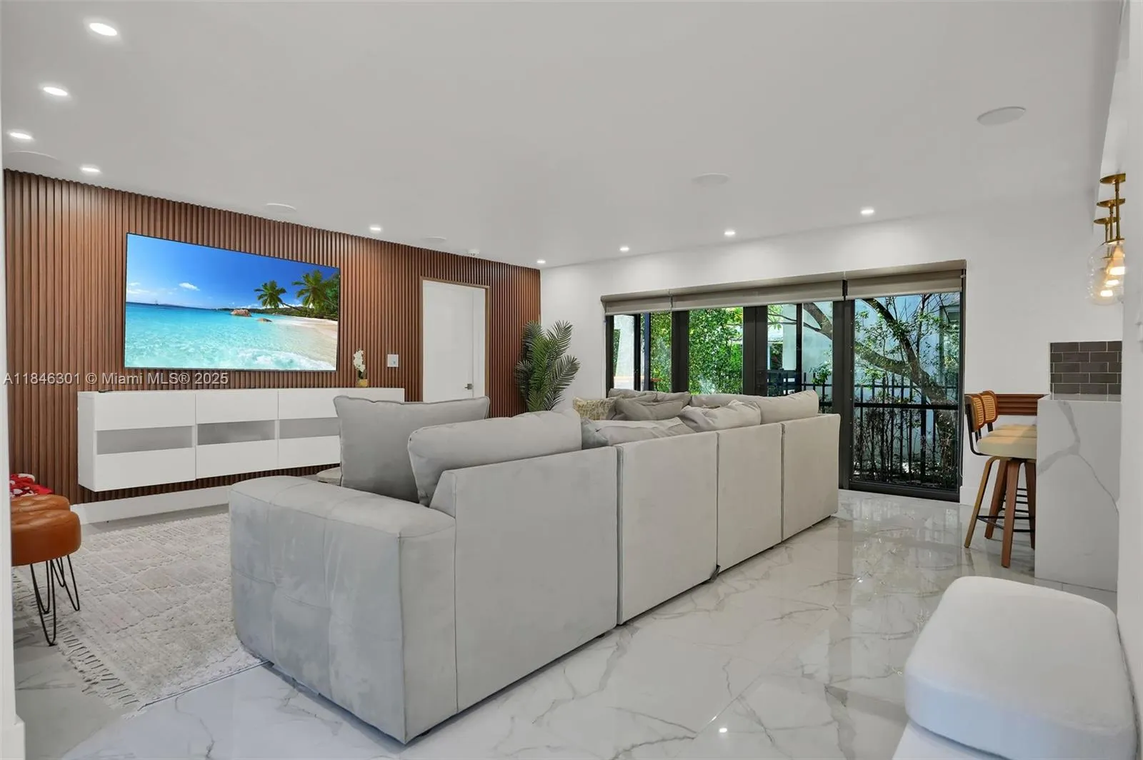 1501 Algardi Ave, Coral Gables, Florida 33146, Coral Gables, Florida 33146, 4 Bedrooms Bedrooms, ,3 BathroomsBathrooms,Residential,For Sale,1501 Algardi Ave, Coral Gables, Florida 33146,A11846301