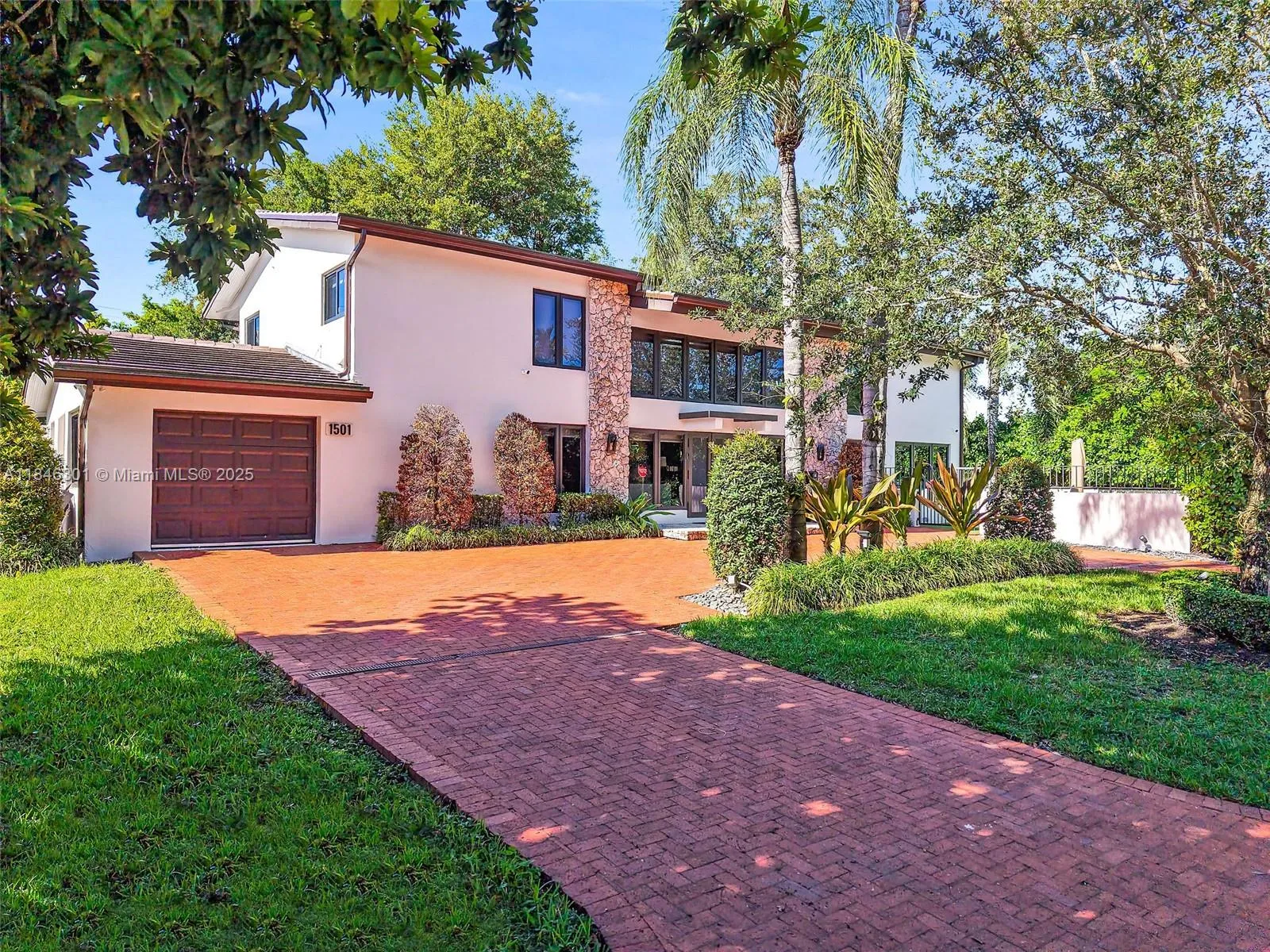 1501 Algardi Ave, Coral Gables, Florida 33146, Coral Gables, Florida 33146, 4 Bedrooms Bedrooms, ,3 BathroomsBathrooms,Residential,For Sale,1501 Algardi Ave, Coral Gables, Florida 33146,A11846301