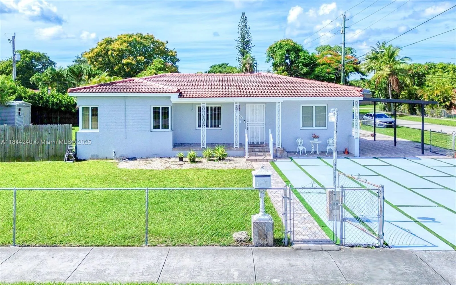 6290 Sw 37th St, Miami, Florida 33155, Miami, Florida 33155, 3 Bedrooms Bedrooms, ,2 BathroomsBathrooms,Residential,For Sale,6290 Sw 37th St, Miami, Florida 33155,A11844240