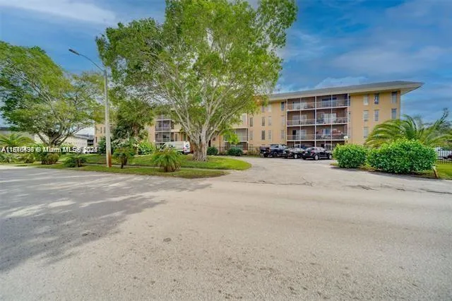 4848 Nw 24th Ct 230, Lauderdale Lakes, Florida 333, Lauderdale Lakes, Florida 33313, 1 Bedroom Bedrooms, ,1 BathroomBathrooms,Residential,For Sale,4848 Nw 24th Ct 230, Lauderdale Lakes, Florida 333,A11846430