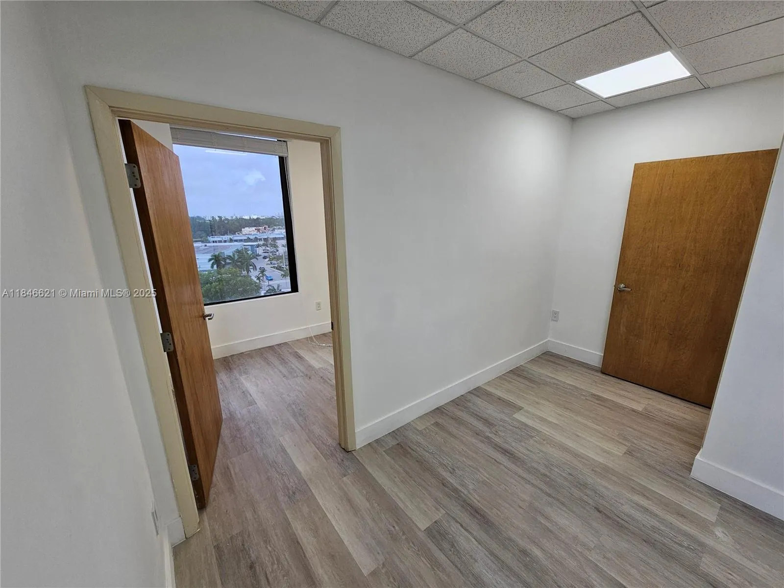 12550 Biscayne Blvd 800-38, North Miami, Florida 3, North Miami, Florida 33181, ,Commercial Lease,For Rent,12550 Biscayne Blvd 800-38, North Miami, Florida 3,A11846621