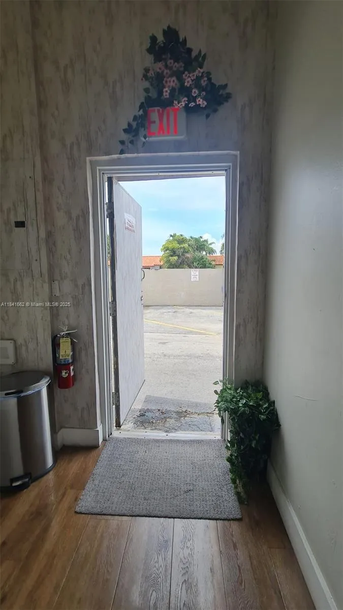 10328 W Flagler St, Miami, Florida 33174, Miami, Florida 33174, ,Business Opportunity,For Sale,10328 W Flagler St, Miami, Florida 33174,A11841662