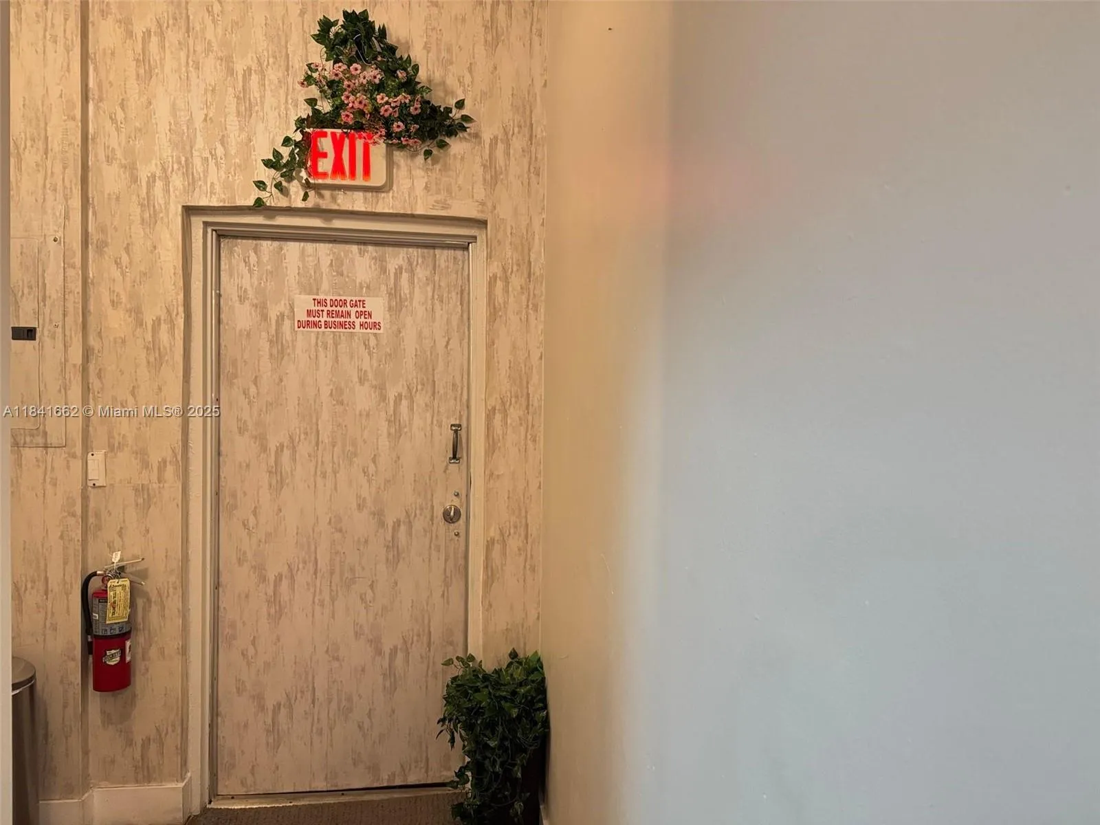 10328 W Flagler St, Miami, Florida 33174, Miami, Florida 33174, ,Business Opportunity,For Sale,10328 W Flagler St, Miami, Florida 33174,A11841662