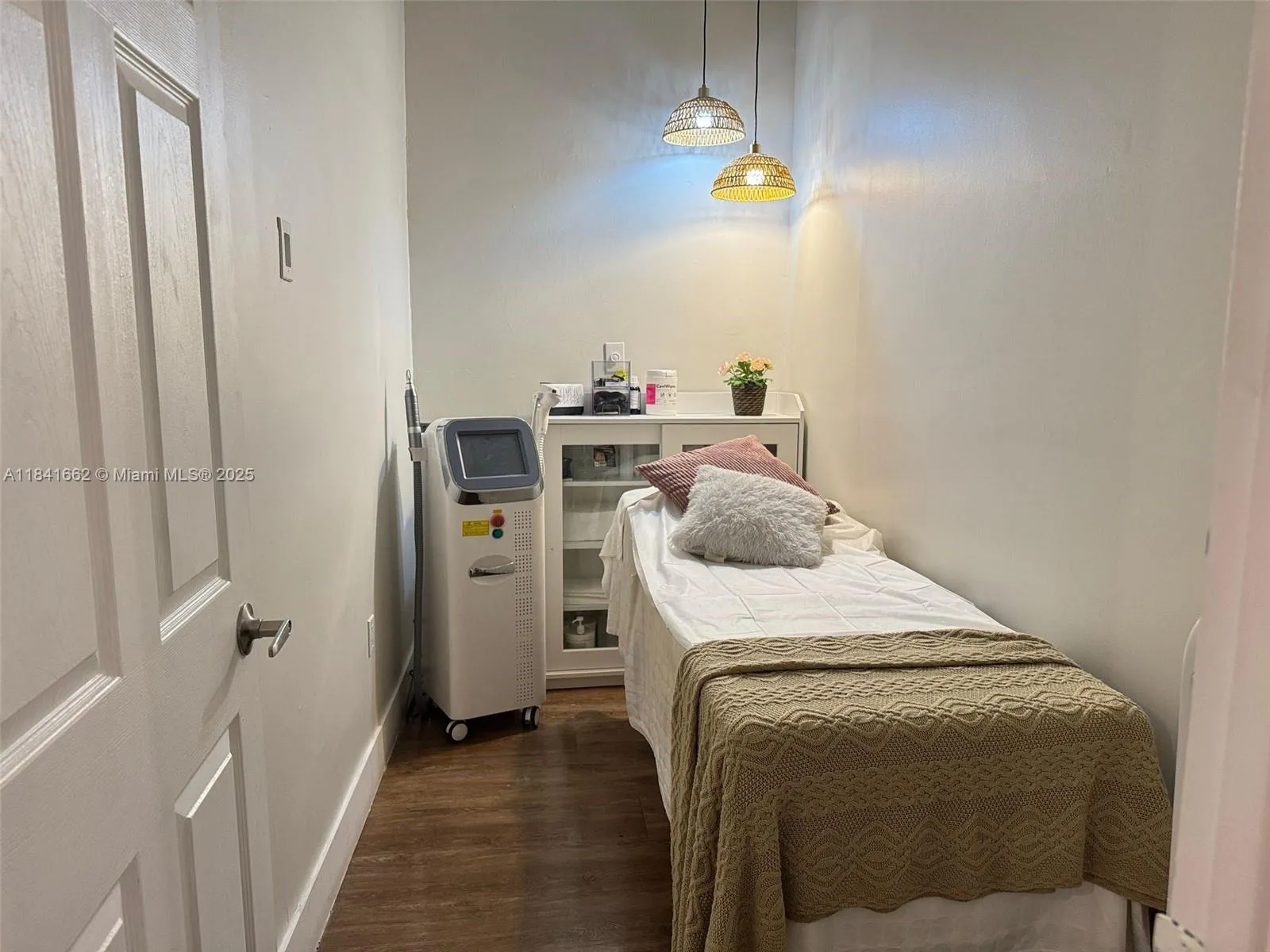 10328 W Flagler St, Miami, Florida 33174, Miami, Florida 33174, ,Business Opportunity,For Sale,10328 W Flagler St, Miami, Florida 33174,A11841662