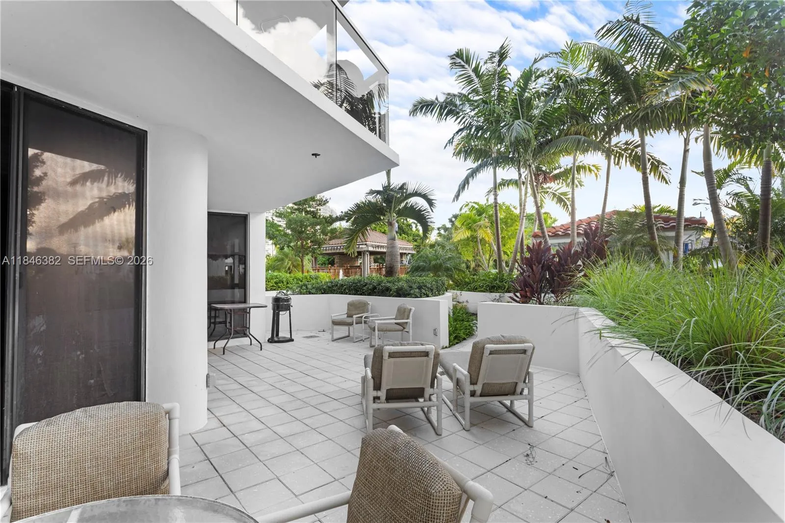 20281 E Country Club Dr 207, Aventura, Florida 331, Aventura, Florida 33180, 3 Bedrooms Bedrooms, ,2 BathroomsBathrooms,Residential,For Sale,20281 E Country Club Dr 207, Aventura, Florida 331,A11846382