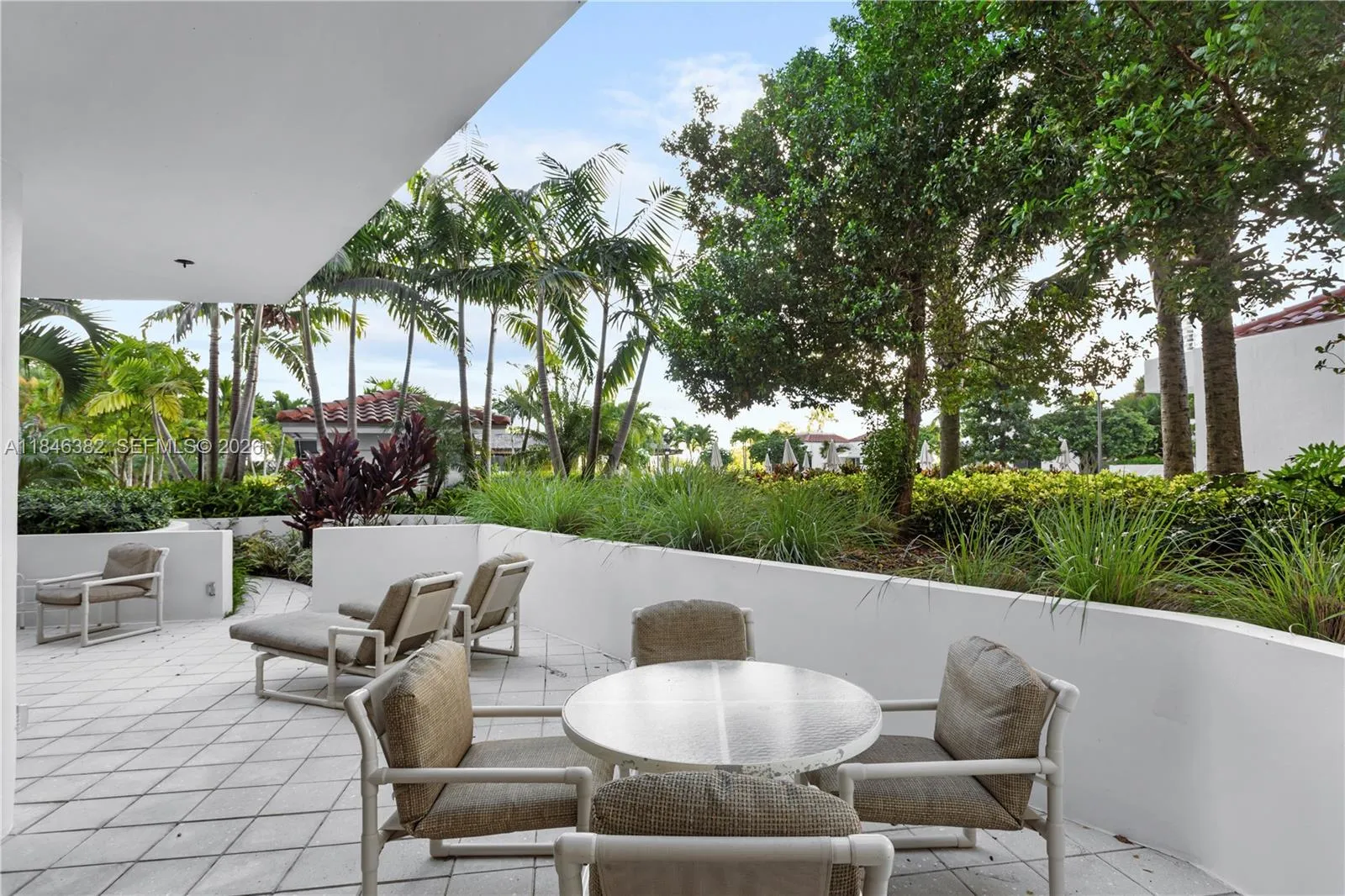 20281 E Country Club Dr 207, Aventura, Florida 331, Aventura, Florida 33180, 3 Bedrooms Bedrooms, ,2 BathroomsBathrooms,Residential,For Sale,20281 E Country Club Dr 207, Aventura, Florida 331,A11846382