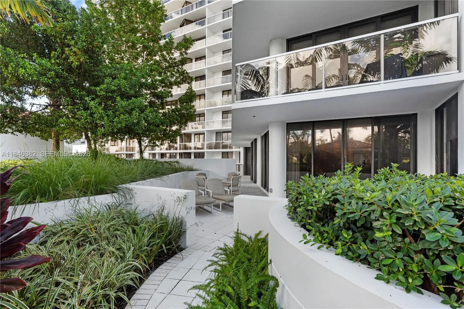 20281 E Country Club Dr 207, Aventura, Florida 331, Aventura, Florida 33180, 3 Bedrooms Bedrooms, ,2 BathroomsBathrooms,Residential,For Sale,20281 E Country Club Dr 207, Aventura, Florida 331,A11846382