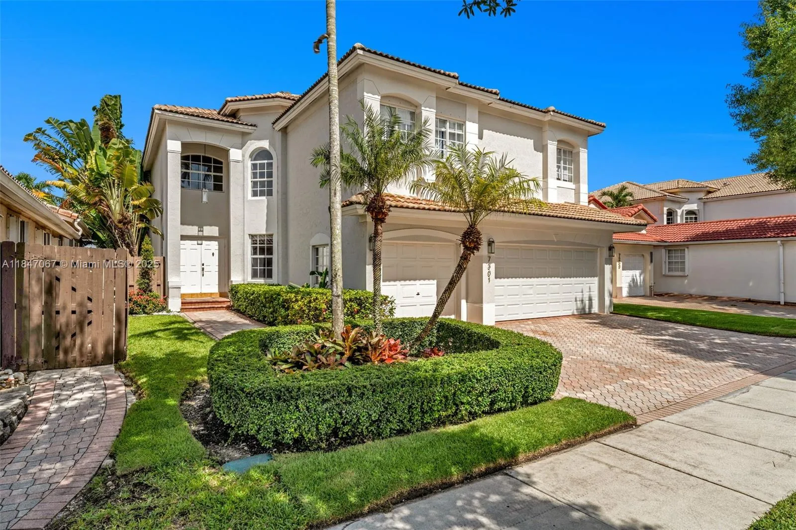 7301 Nw 107th Pl, Doral, Florida 33178, Doral, Florida 33178, 5 Bedrooms Bedrooms, ,3 BathroomsBathrooms,Residential,For Sale,7301 Nw 107th Pl, Doral, Florida 33178,A11847067