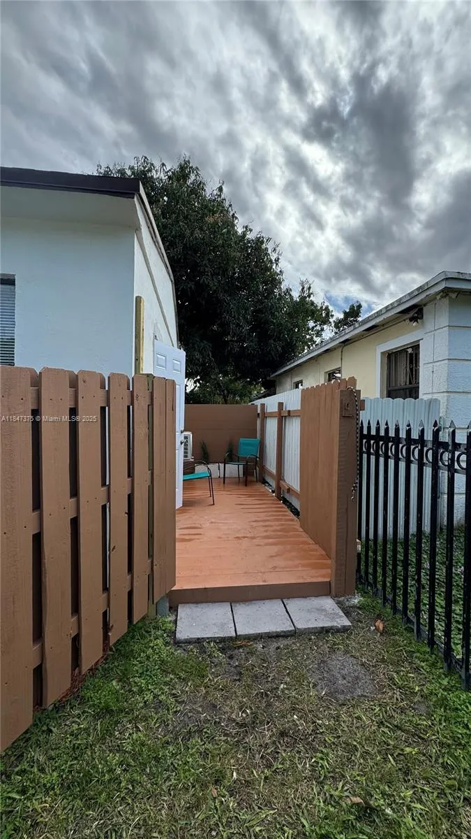 460 Nw 109th St Studio, Miami, Florida 33168, Miami, Florida 33168, ,1 BathroomBathrooms,Residential Lease,For Rent,460 Nw 109th St Studio, Miami, Florida 33168,A11847375