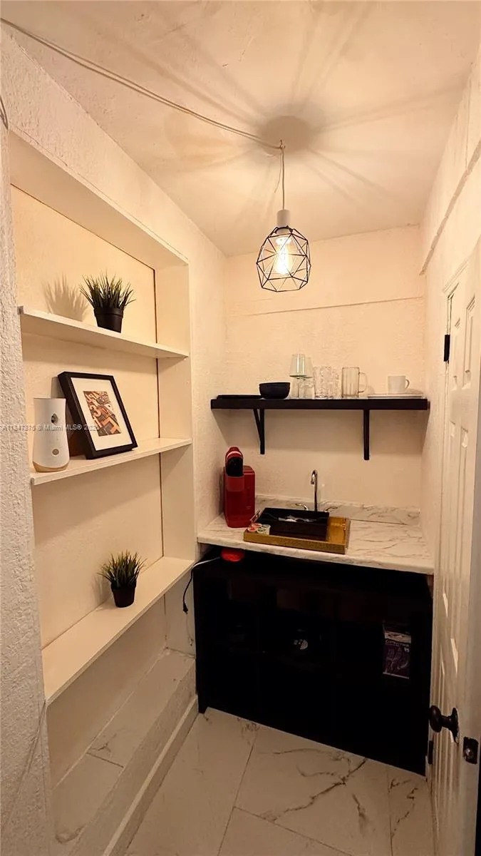 460 Nw 109th St Studio, Miami, Florida 33168, Miami, Florida 33168, ,1 BathroomBathrooms,Residential Lease,For Rent,460 Nw 109th St Studio, Miami, Florida 33168,A11847375