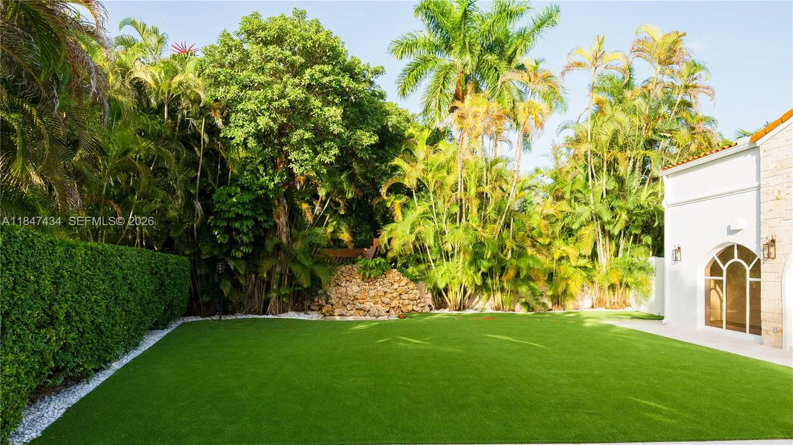 2525 Indian Mound Trl, Coral Gables, Florida 33134, Coral Gables, Florida 33134, 7 Bedrooms Bedrooms, ,10 BathroomsBathrooms,Residential,For Sale,2525 Indian Mound Trl, Coral Gables, Florida 33134,A11847434