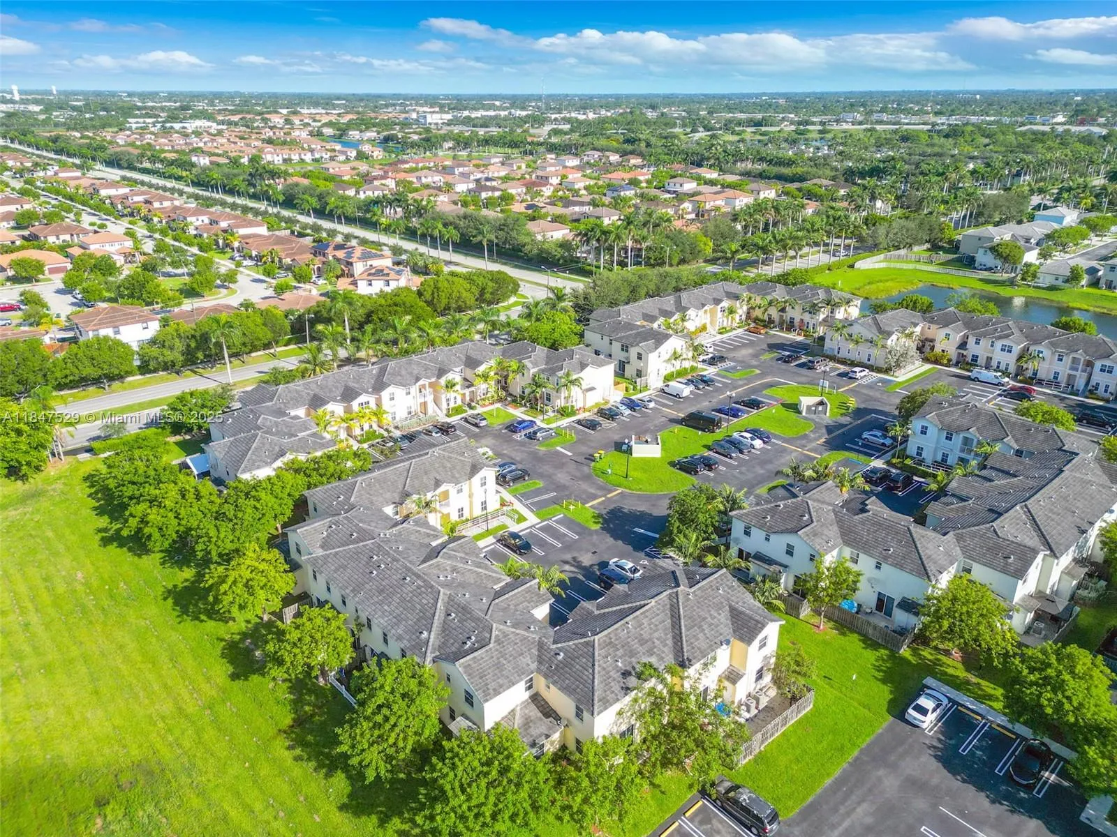 134 Se 28th Ter 10, Homestead, Florida 33033, Homestead, Florida 33033, 3 Bedrooms Bedrooms, ,2 BathroomsBathrooms,Residential,For Sale,134 Se 28th Ter 10, Homestead, Florida 33033,A11847529