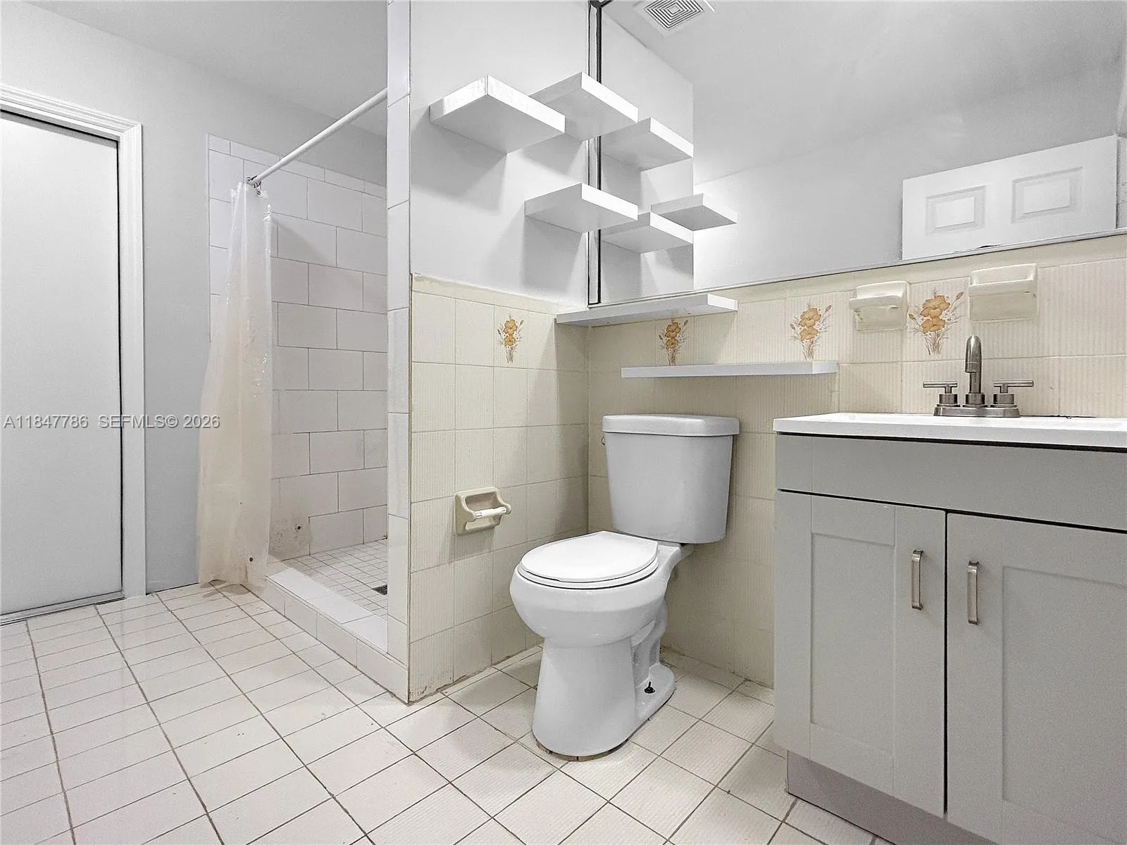 13925 Sw 26th Ter, Miami, Florida 33175, Miami, Florida 33175, 4 Bedrooms Bedrooms, ,2 BathroomsBathrooms,Residential,For Sale,13925 Sw 26th Ter, Miami, Florida 33175,A11847786