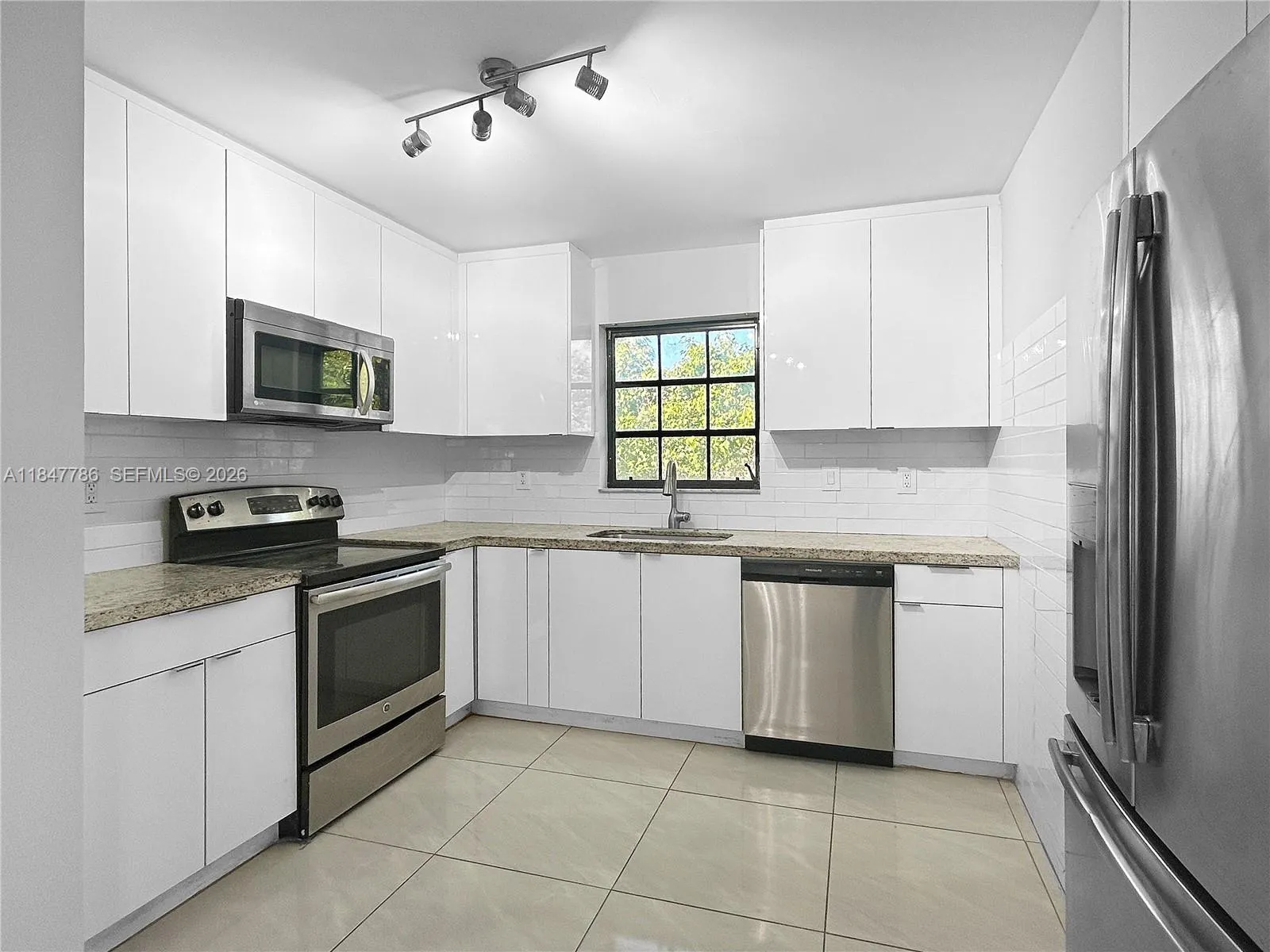 13925 Sw 26th Ter, Miami, Florida 33175, Miami, Florida 33175, 4 Bedrooms Bedrooms, ,2 BathroomsBathrooms,Residential,For Sale,13925 Sw 26th Ter, Miami, Florida 33175,A11847786