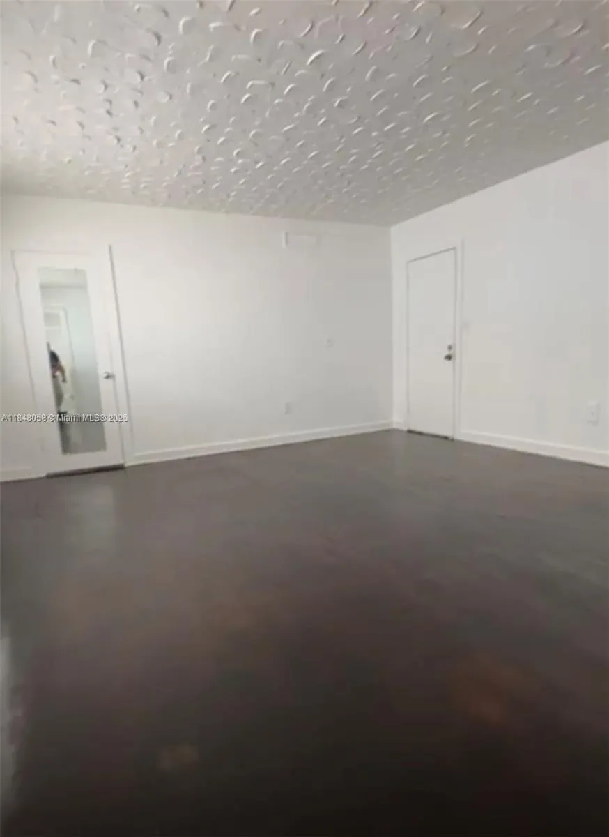 1611 Pennsylvania 12a, Miami Beach, Florida 33139, Miami Beach, Florida 33139, ,1 BathroomBathrooms,Residential Lease,For Rent,1611 Pennsylvania 12a, Miami Beach, Florida 33139,A11848058