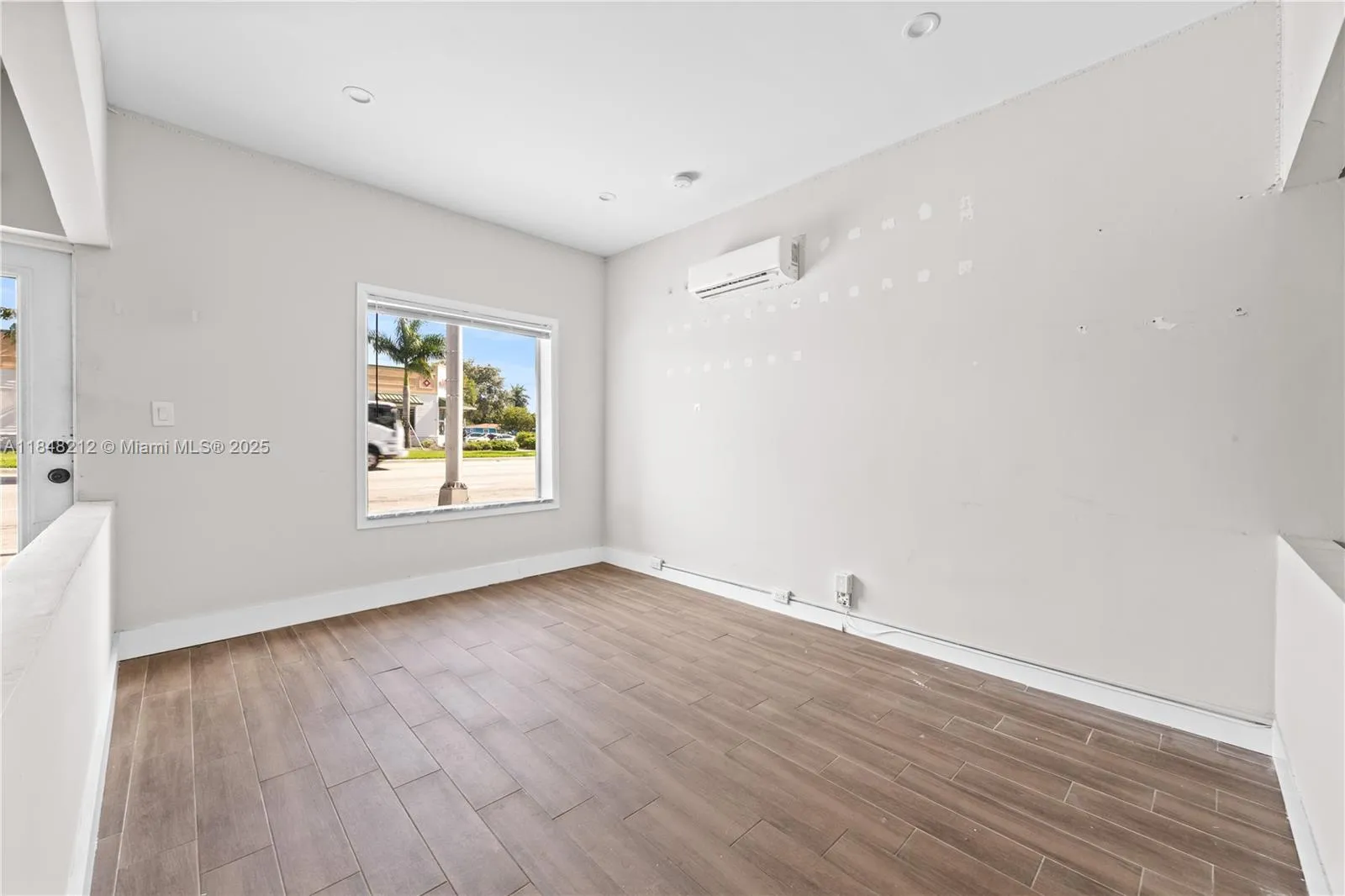4151 W Hallandale Beach Blvd, West Park, Florida 3, West Park, Florida 33023, ,Commercial Lease,For Rent,4151 W Hallandale Beach Blvd, West Park, Florida 3,A11848212