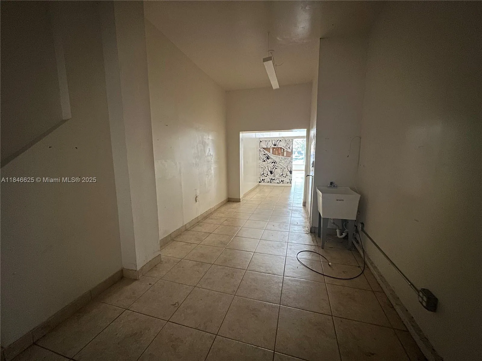 1932 Hollywood Blvd, Hollywood, Florida 33020, Hollywood, Florida 33020, ,Commercial Lease,For Rent,1932 Hollywood Blvd, Hollywood, Florida 33020,A11846625