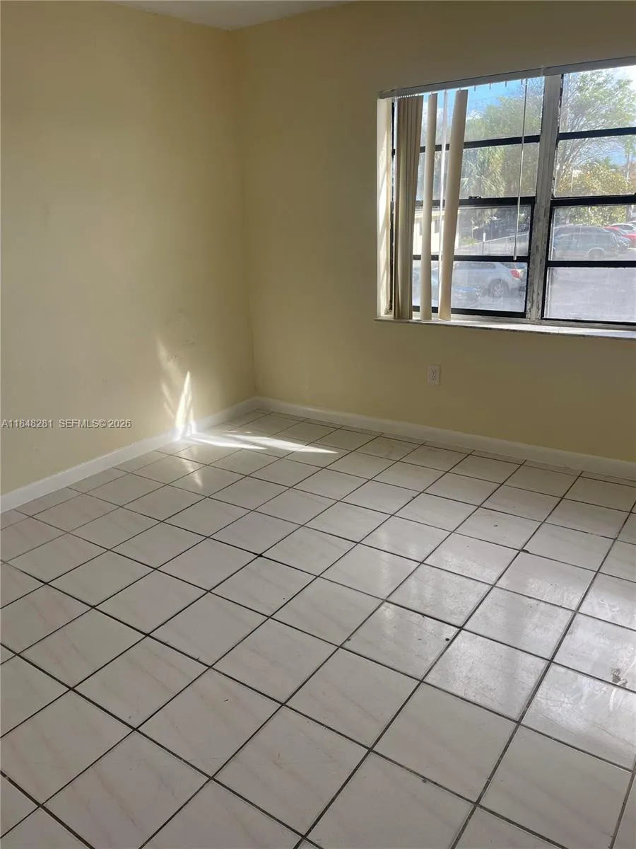 1325 W 68th St 514, Hialeah, Florida 33014, Hialeah, Florida 33014, 3 Bedrooms Bedrooms, ,2 BathroomsBathrooms,Residential,For Sale,1325 W 68th St 514, Hialeah, Florida 33014,A11848281