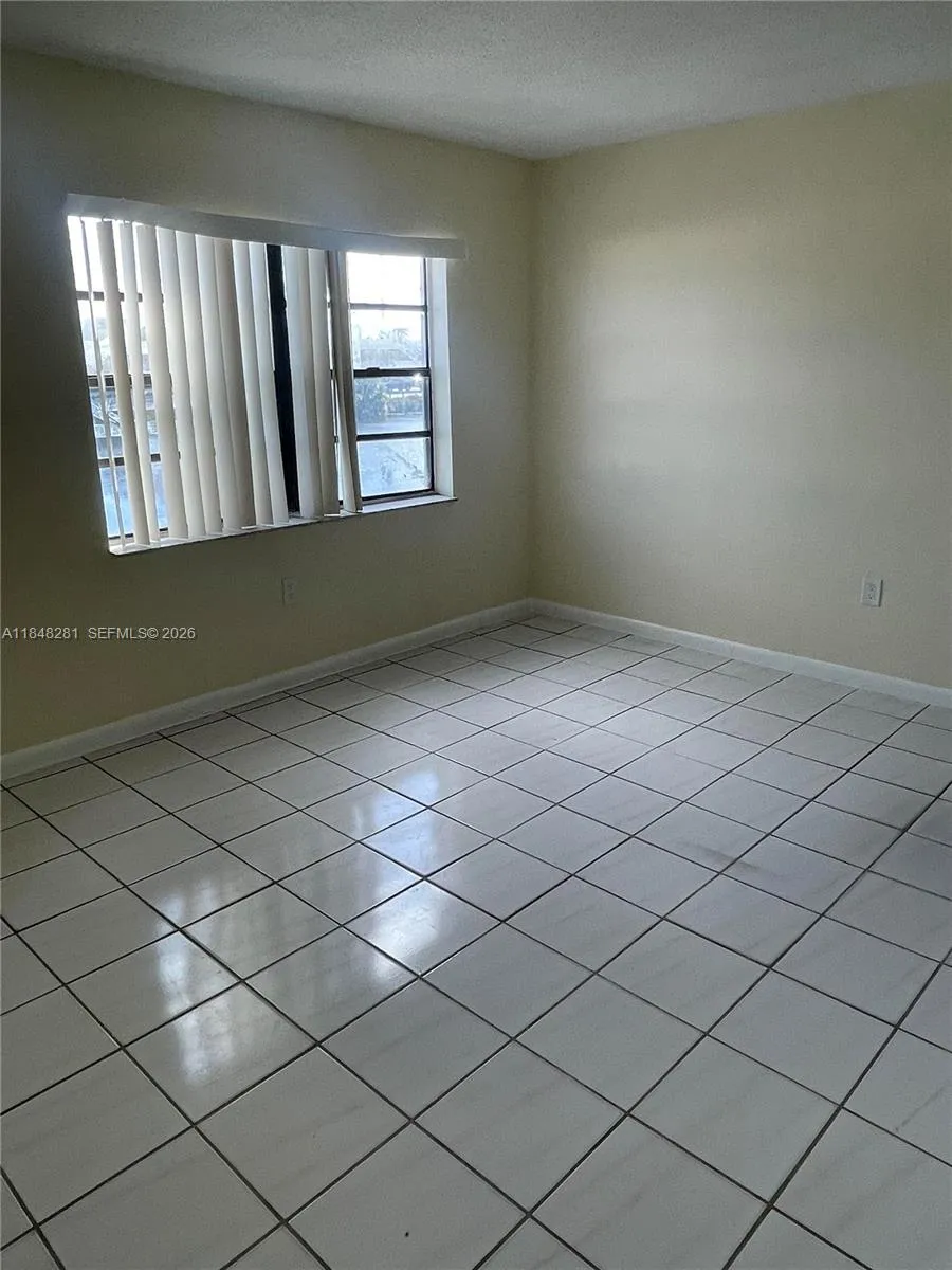1325 W 68th St 514, Hialeah, Florida 33014, Hialeah, Florida 33014, 3 Bedrooms Bedrooms, ,2 BathroomsBathrooms,Residential,For Sale,1325 W 68th St 514, Hialeah, Florida 33014,A11848281