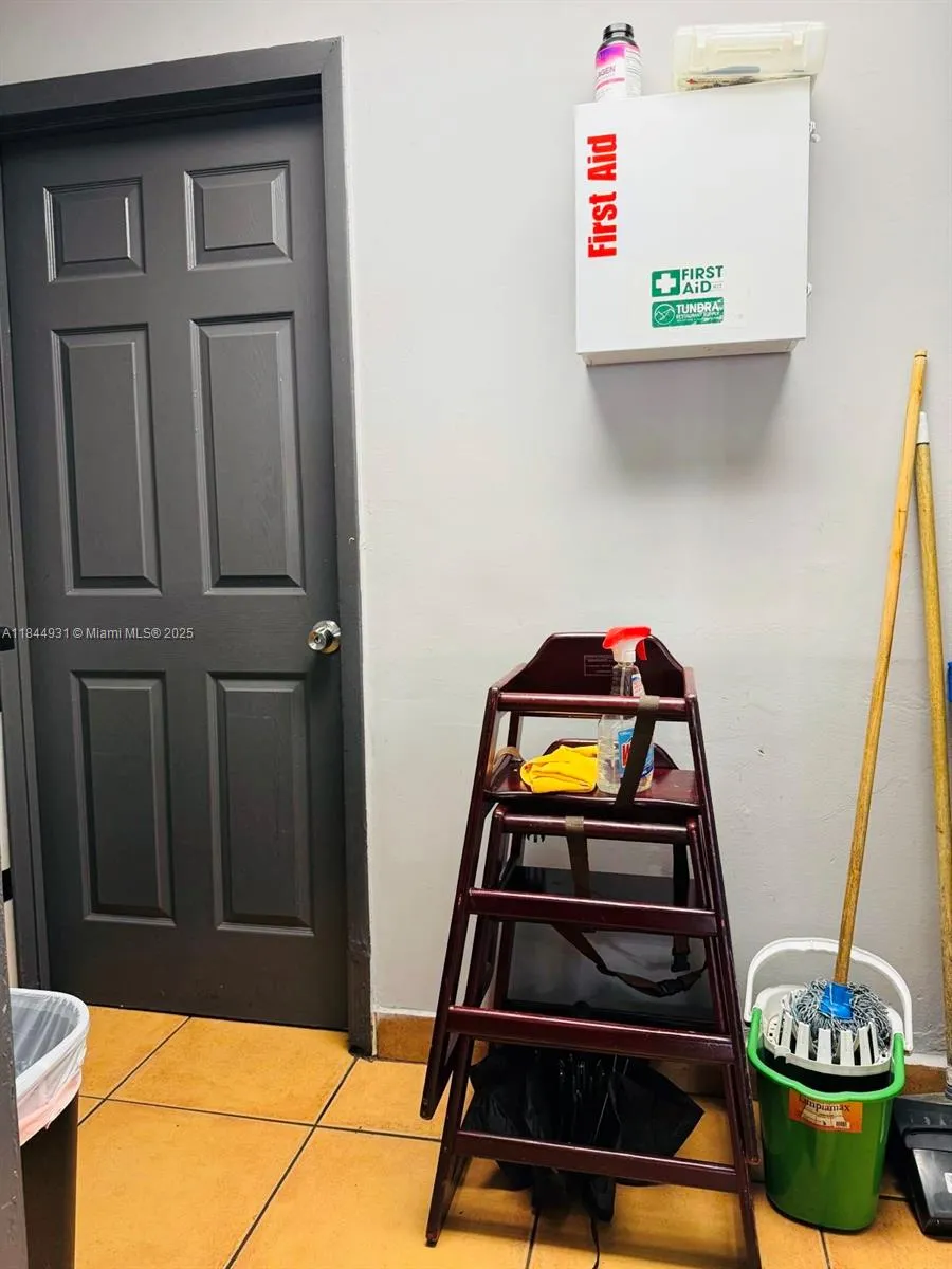 2114 W 68 St, Hialeah, Florida 33016, Hialeah, Florida 33016, ,Business Opportunity,For Sale,2114 W 68 St, Hialeah, Florida 33016,A11844931