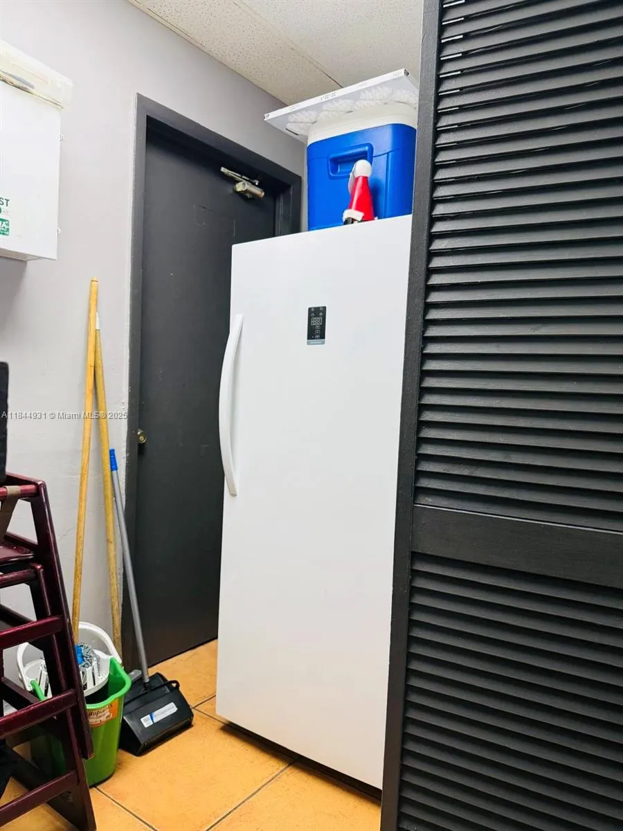 2114 W 68 St, Hialeah, Florida 33016, Hialeah, Florida 33016, ,Business Opportunity,For Sale,2114 W 68 St, Hialeah, Florida 33016,A11844931