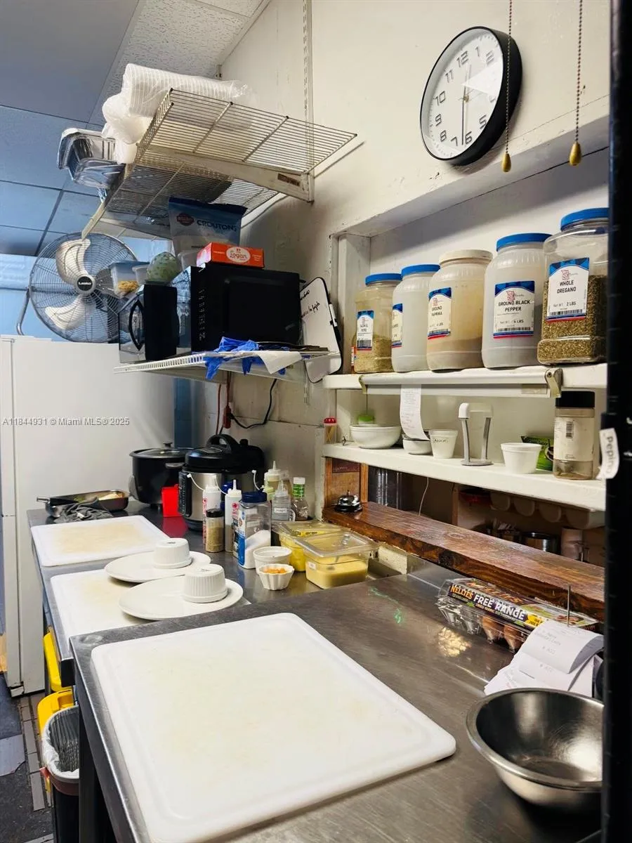 2114 W 68 St, Hialeah, Florida 33016, Hialeah, Florida 33016, ,Business Opportunity,For Sale,2114 W 68 St, Hialeah, Florida 33016,A11844931