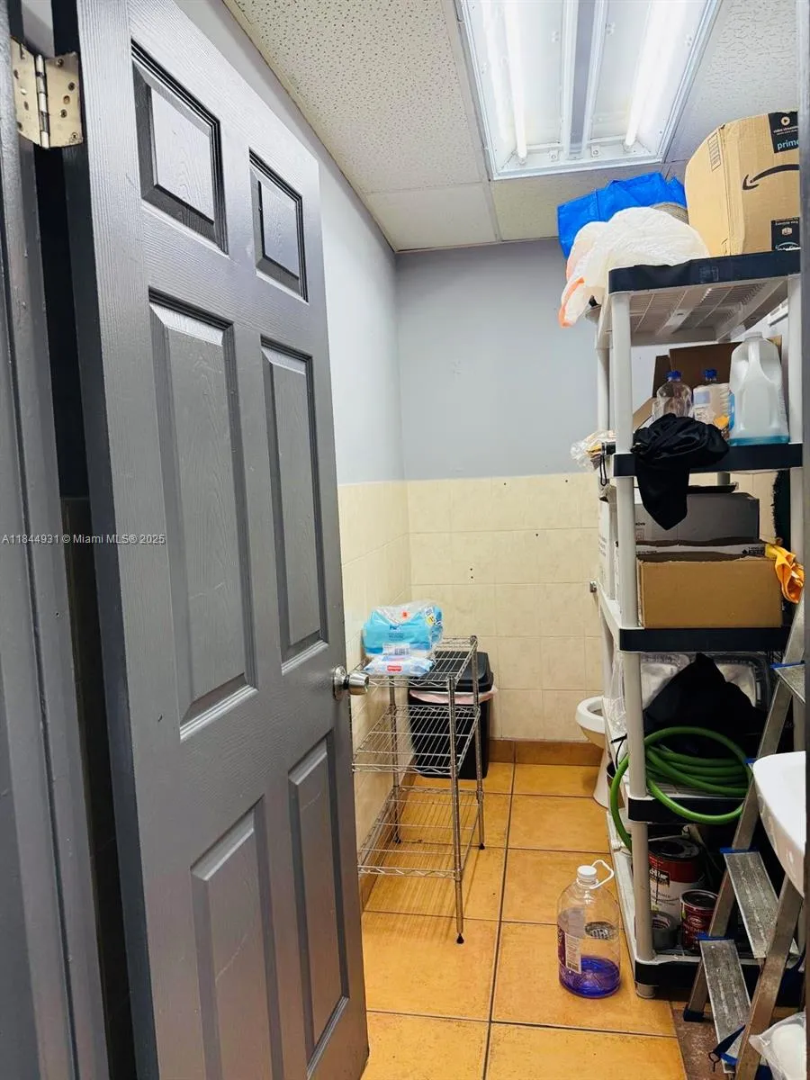 2114 W 68 St, Hialeah, Florida 33016, Hialeah, Florida 33016, ,Business Opportunity,For Sale,2114 W 68 St, Hialeah, Florida 33016,A11844931