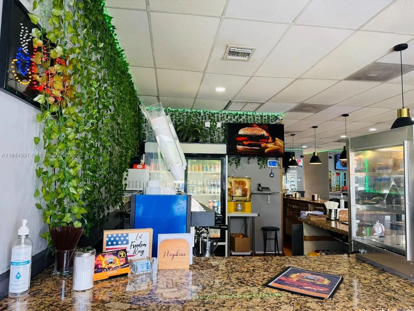 2114 W 68 St, Hialeah, Florida 33016, Hialeah, Florida 33016, ,Business Opportunity,For Sale,2114 W 68 St, Hialeah, Florida 33016,A11844931