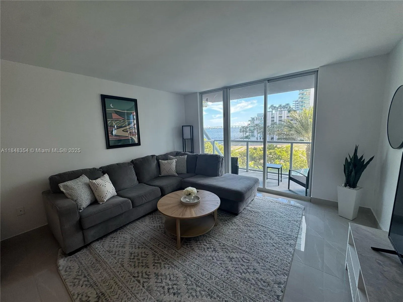 1155 Brickell Bay Dr 307, Miami, Florida 33131, Miami, Florida 33131, 1 Bedroom Bedrooms, ,1 BathroomBathrooms,Residential Lease,For Rent,1155 Brickell Bay Dr 307, Miami, Florida 33131,A11848354 1155 Brickell Bay Dr 307, Miami, Florida 33131, Miami, Florida 33131, 1 Bedroom Bedrooms, ,1 BathroomBathrooms,Residential Lease,For Rent,1155 Brickell Bay Dr 307, Miami, Florida 33131,A11848354
