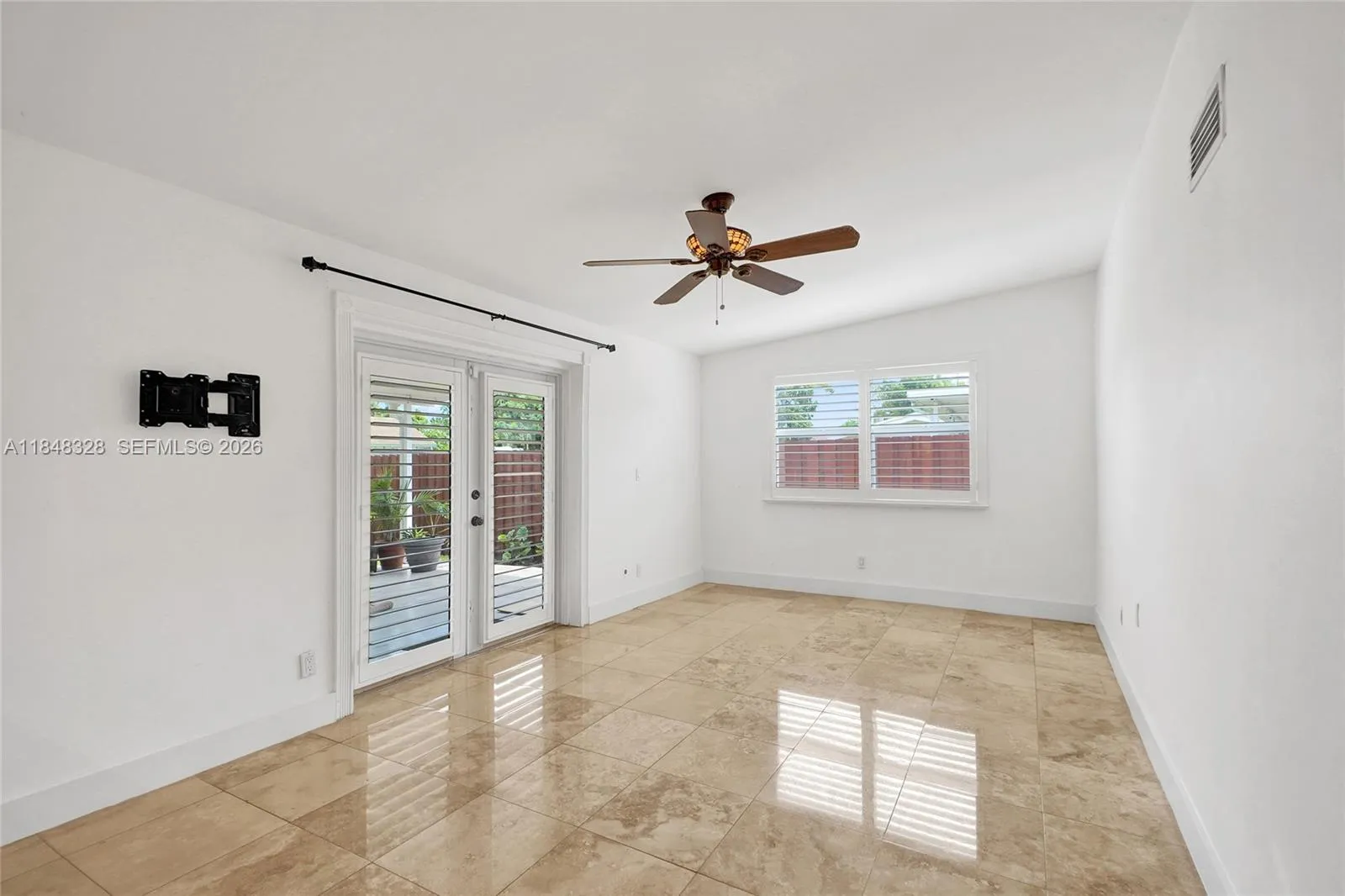 6525 Sw 32nd St, Miami, Florida 33155, Miami, Florida 33155, 3 Bedrooms Bedrooms, ,2 BathroomsBathrooms,Residential,For Sale,6525 Sw 32nd St, Miami, Florida 33155,A11848328