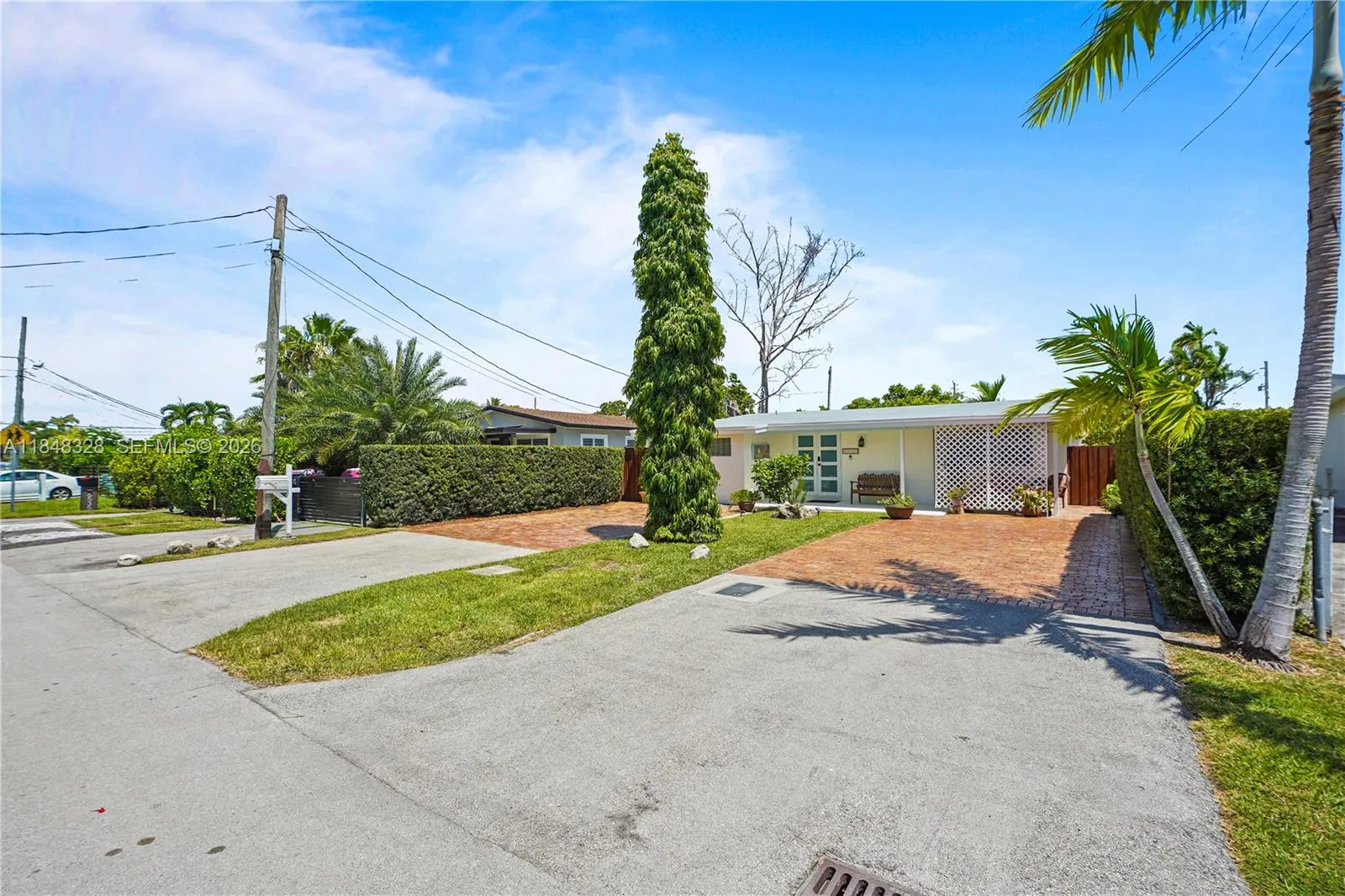 6525 Sw 32nd St, Miami, Florida 33155, Miami, Florida 33155, 3 Bedrooms Bedrooms, ,2 BathroomsBathrooms,Residential,For Sale,6525 Sw 32nd St, Miami, Florida 33155,A11848328