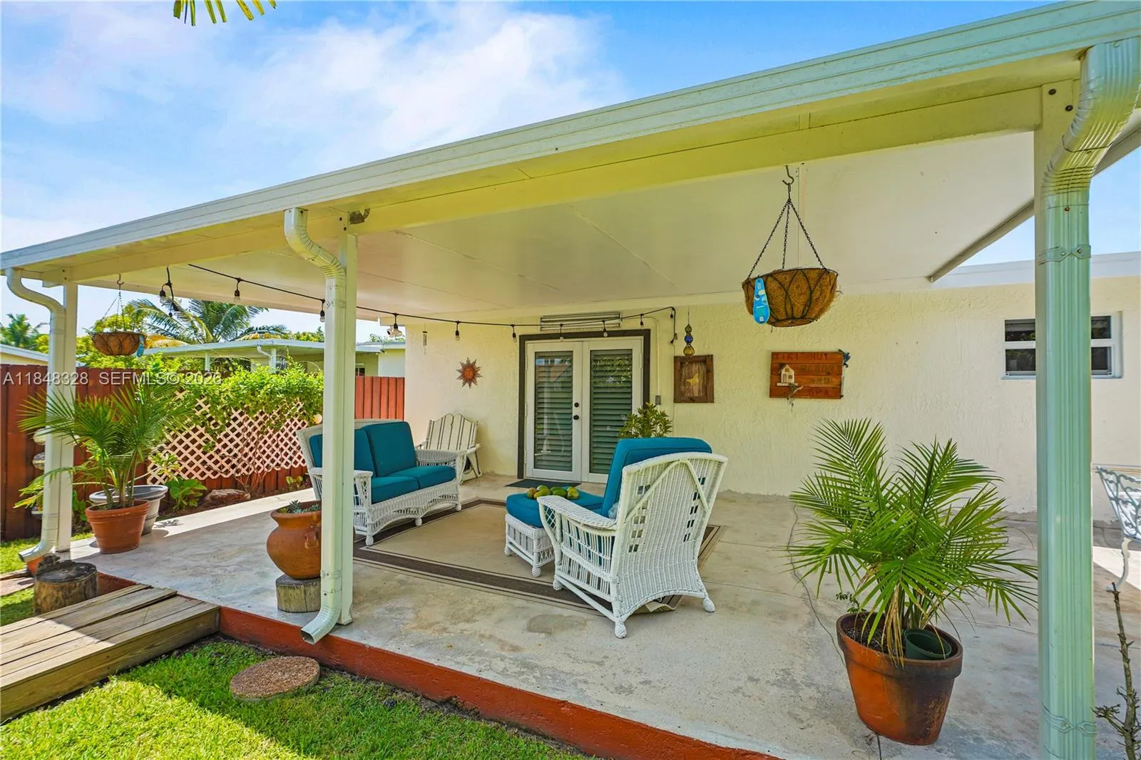 6525 Sw 32nd St, Miami, Florida 33155, Miami, Florida 33155, 3 Bedrooms Bedrooms, ,2 BathroomsBathrooms,Residential,For Sale,6525 Sw 32nd St, Miami, Florida 33155,A11848328