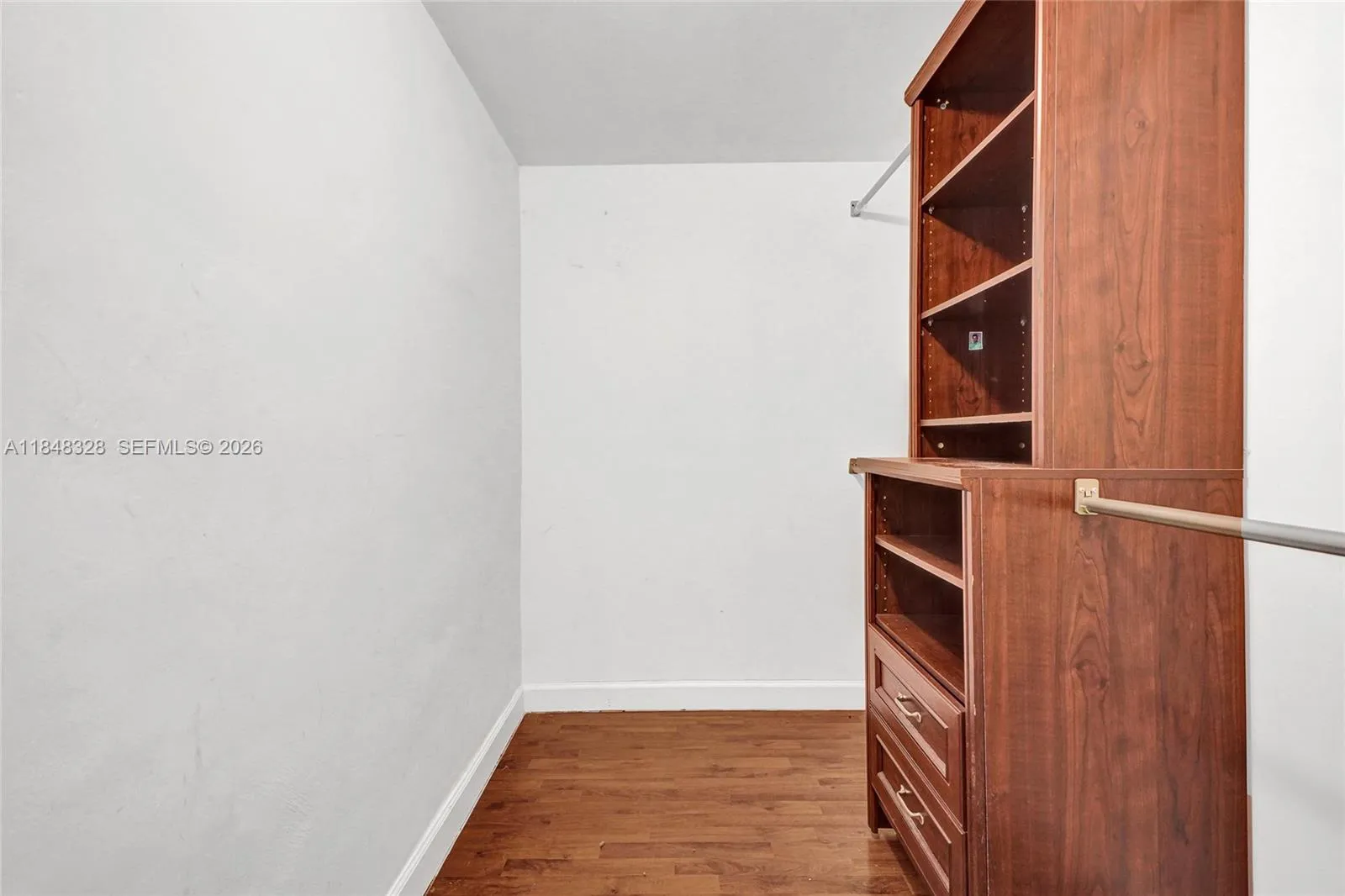 6525 Sw 32nd St, Miami, Florida 33155, Miami, Florida 33155, 3 Bedrooms Bedrooms, ,2 BathroomsBathrooms,Residential,For Sale,6525 Sw 32nd St, Miami, Florida 33155,A11848328