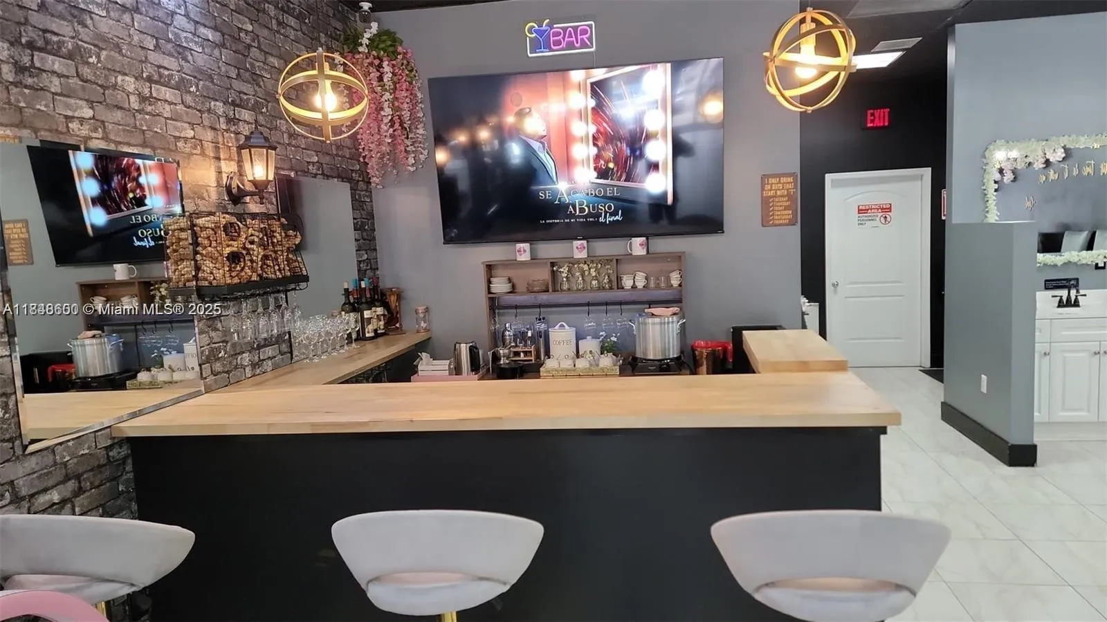 5220 Coconut Creek Pkwy, Margate, Florida 33063, Margate, Florida 33063, ,Business Opportunity,For Sale,5220 Coconut Creek Pkwy, Margate, Florida 33063,A11848600