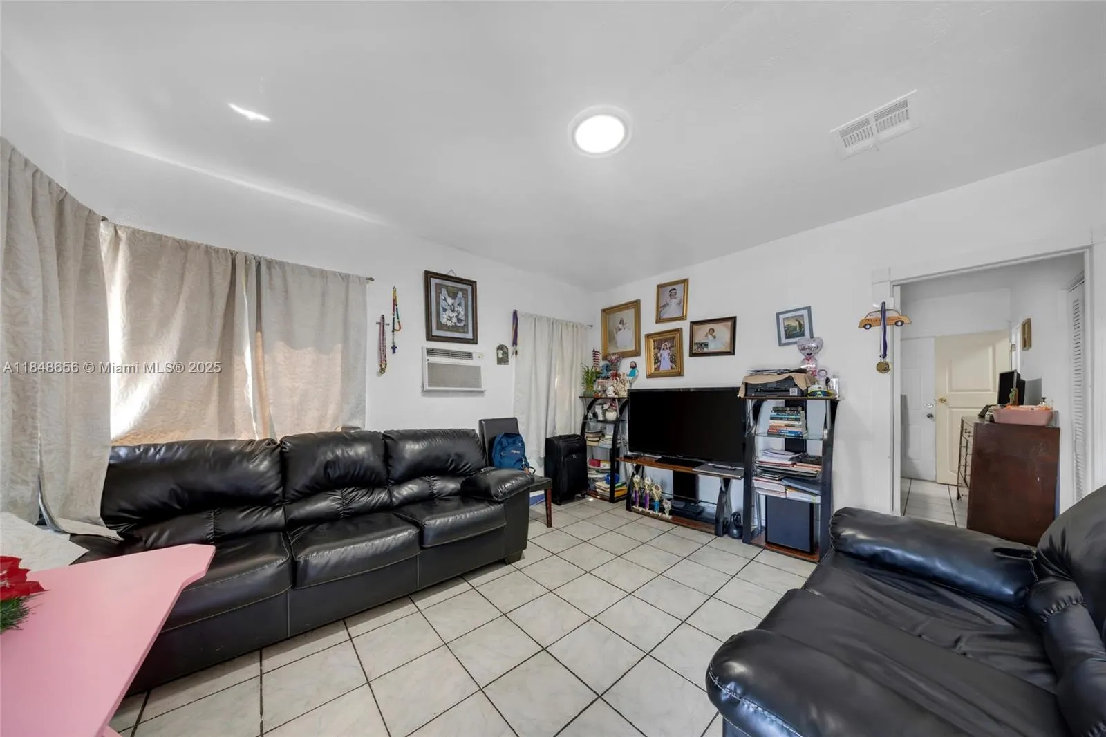 1858 Sw 5th St, Miami, Florida 33135, Miami, Florida 33135, ,Residential Income,For Sale,1858 Sw 5th St, Miami, Florida 33135,A11848656