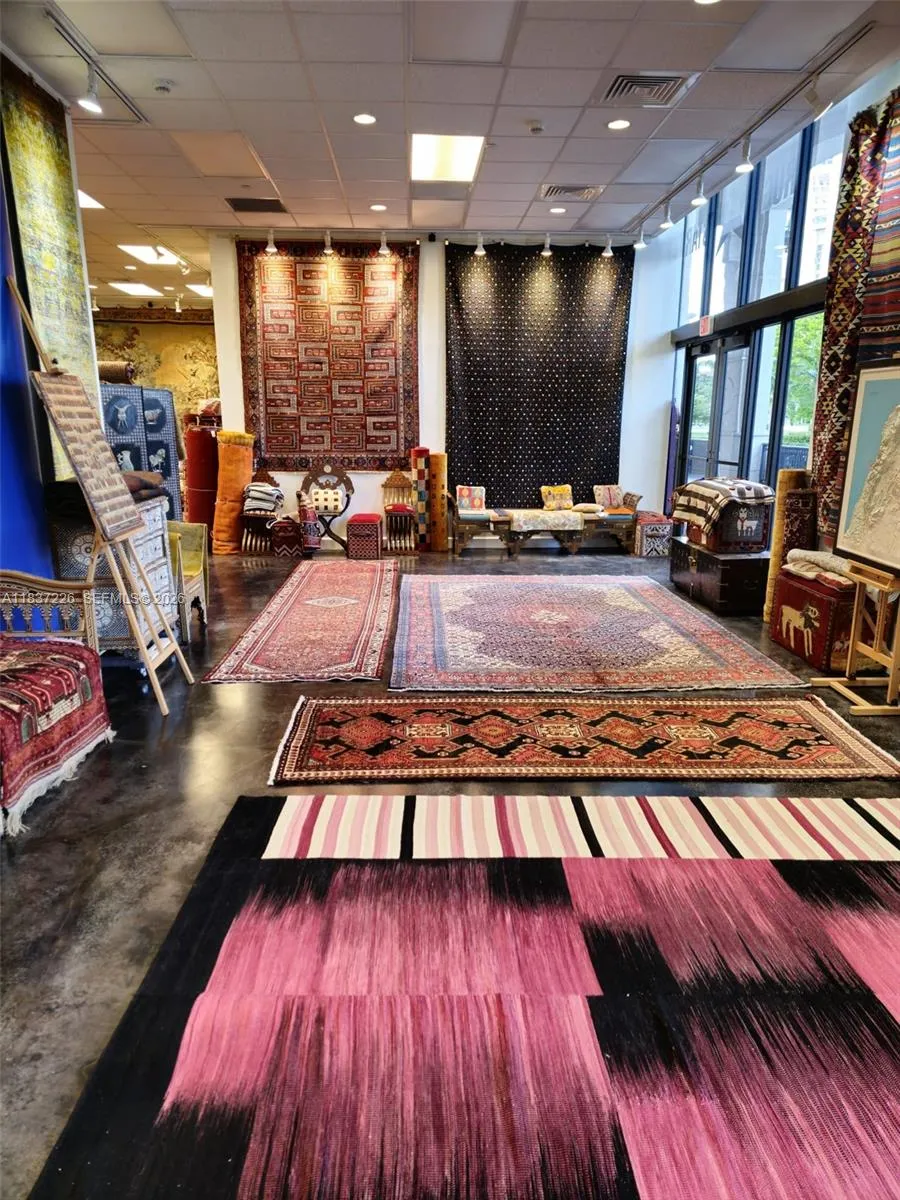 High ceiling and extensive natural light.