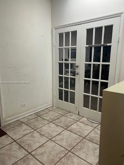 5601 Collins Ave, Miami Beach, Florida 33140, Miami Beach, Florida 33140, ,Commercial Sale,For Sale,5601 Collins Ave, Miami Beach, Florida 33140,A11848578