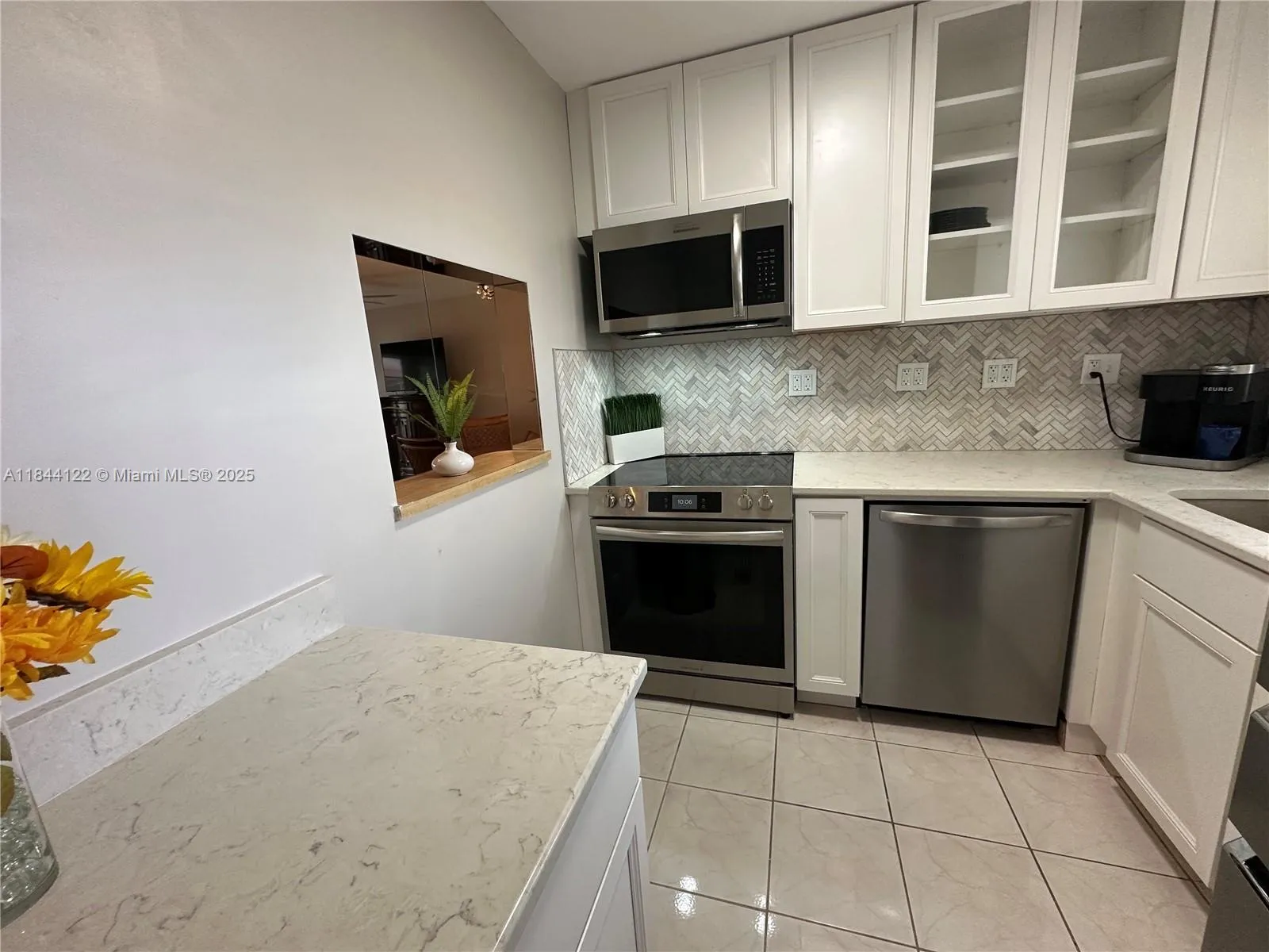 9400 Sunrise Lakes Blvd 305, Sunrise, Florida 3332, Sunrise, Florida 33322, 1 Bedroom Bedrooms, ,1 BathroomBathrooms,Residential,For Sale,9400 Sunrise Lakes Blvd 305, Sunrise, Florida 3332,A11844122