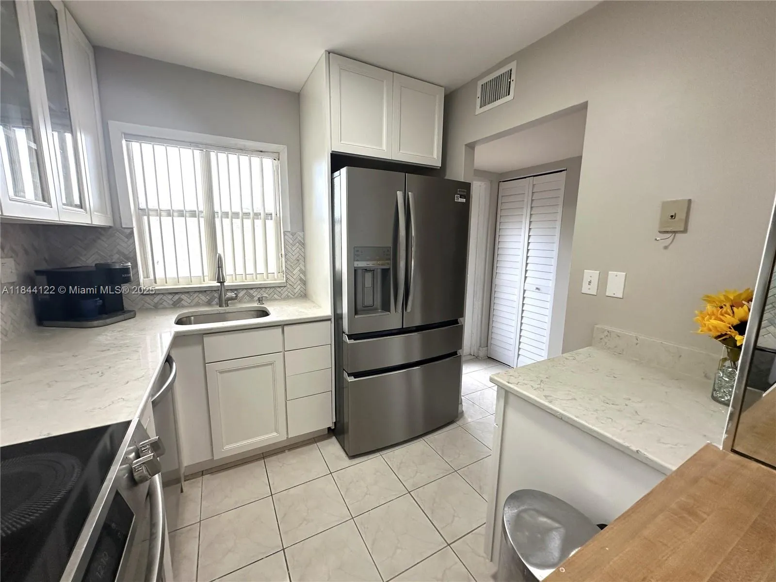 9400 Sunrise Lakes Blvd 305, Sunrise, Florida 3332, Sunrise, Florida 33322, 1 Bedroom Bedrooms, ,1 BathroomBathrooms,Residential,For Sale,9400 Sunrise Lakes Blvd 305, Sunrise, Florida 3332,A11844122