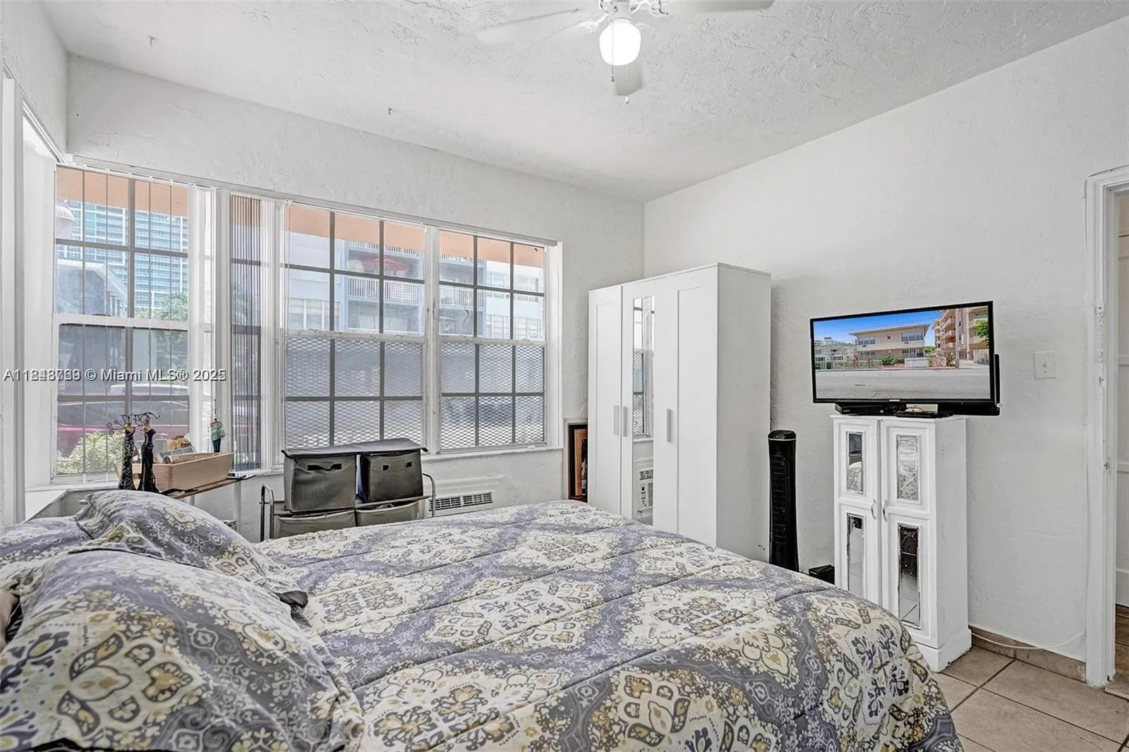 6860 Abbott Ave 4, Miami Beach, Florida 33141, Miami Beach, Florida 33141, 1 Bedroom Bedrooms, ,1 BathroomBathrooms,Residential Lease,For Rent,6860 Abbott Ave 4, Miami Beach, Florida 33141,A11848769