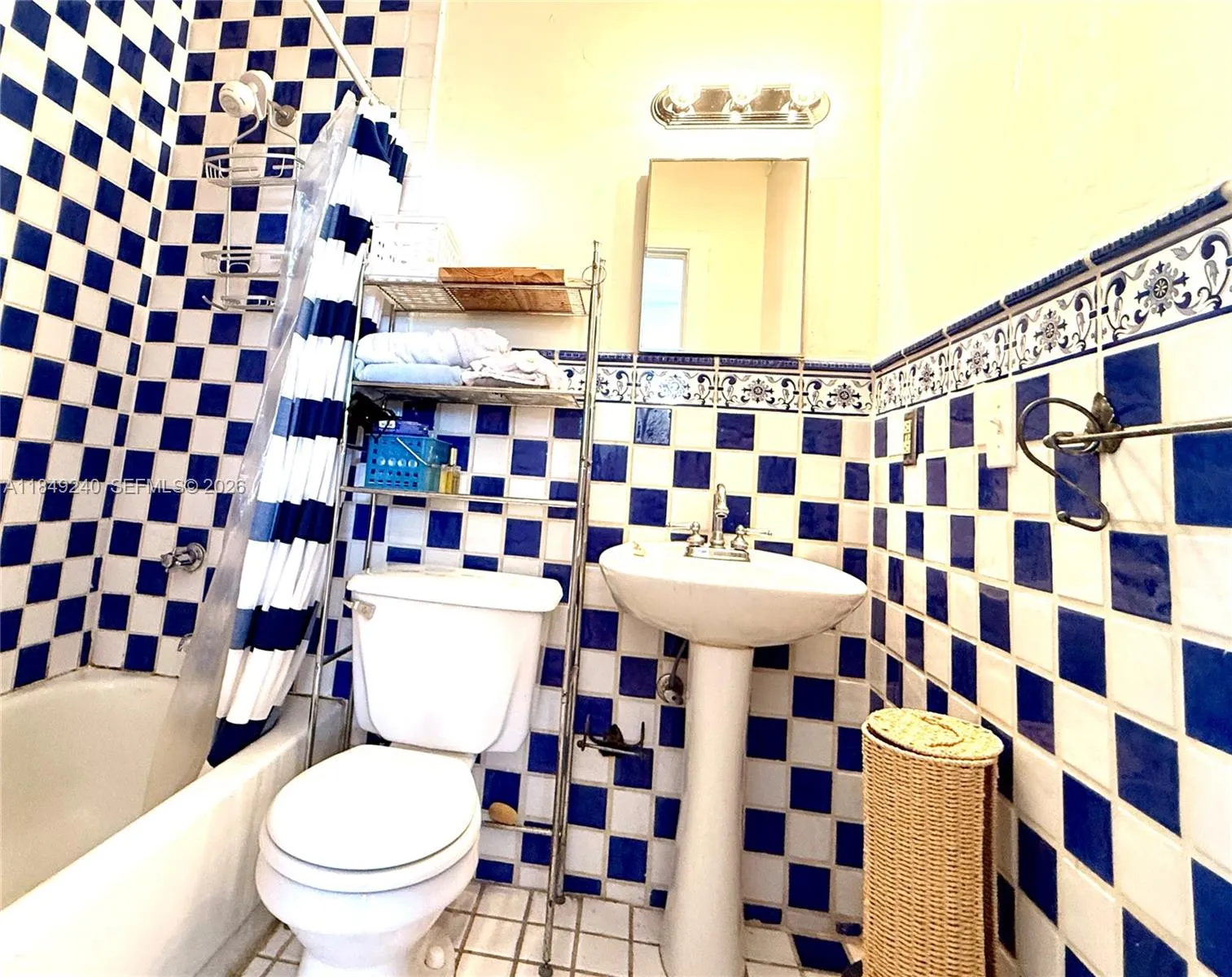 934 Michigan Ave 304, Miami Beach, Florida 33139, Miami Beach, Florida 33139, 1 Bedroom Bedrooms, ,1 BathroomBathrooms,Residential,For Sale,934 Michigan Ave 304, Miami Beach, Florida 33139,A11849240