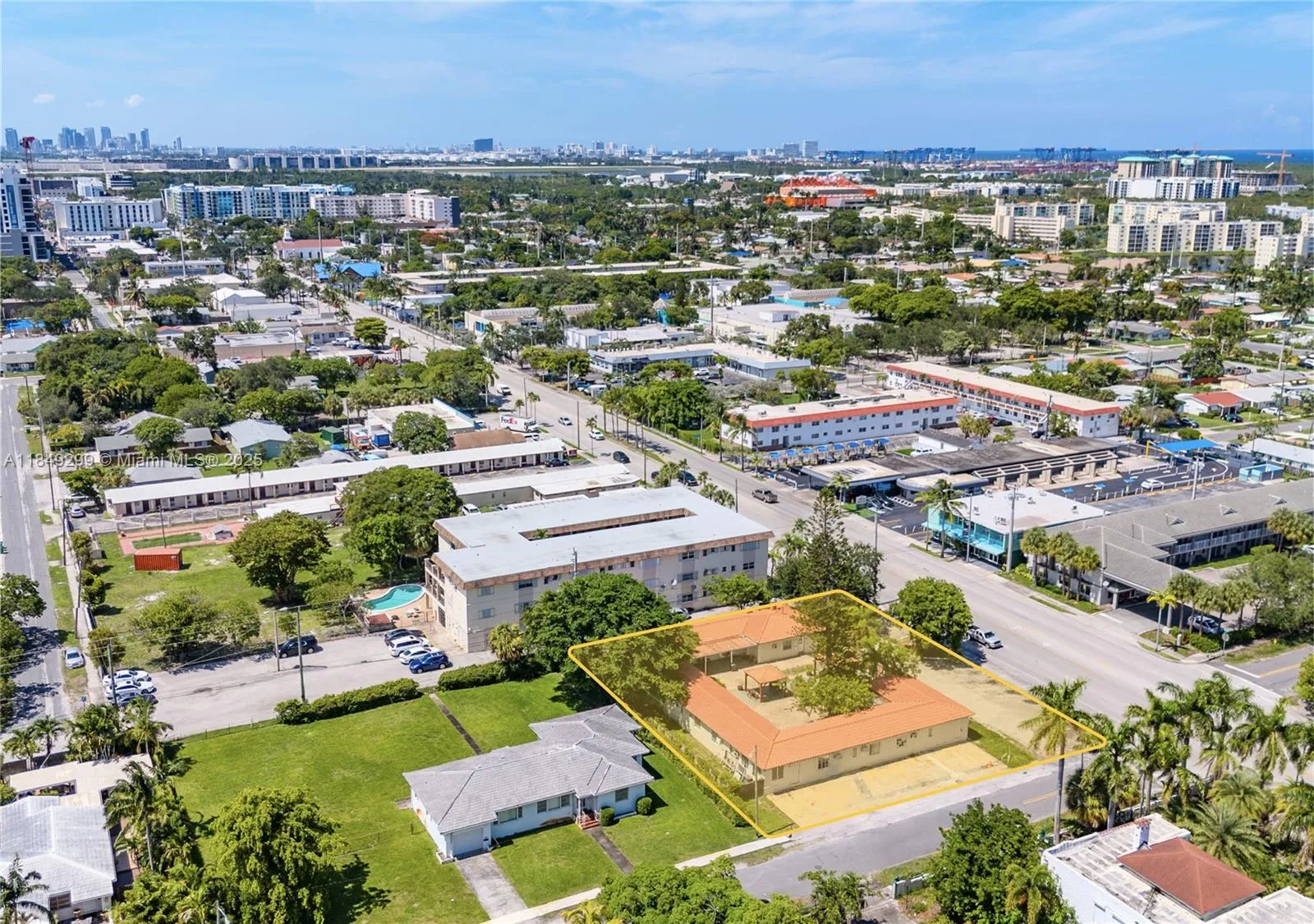 380 S Federal Hwy, Dania Beach, Florida 33004, Dania Beach, Florida 33004, ,Commercial Sale,For Sale,380 S Federal Hwy, Dania Beach, Florida 33004,A11849299