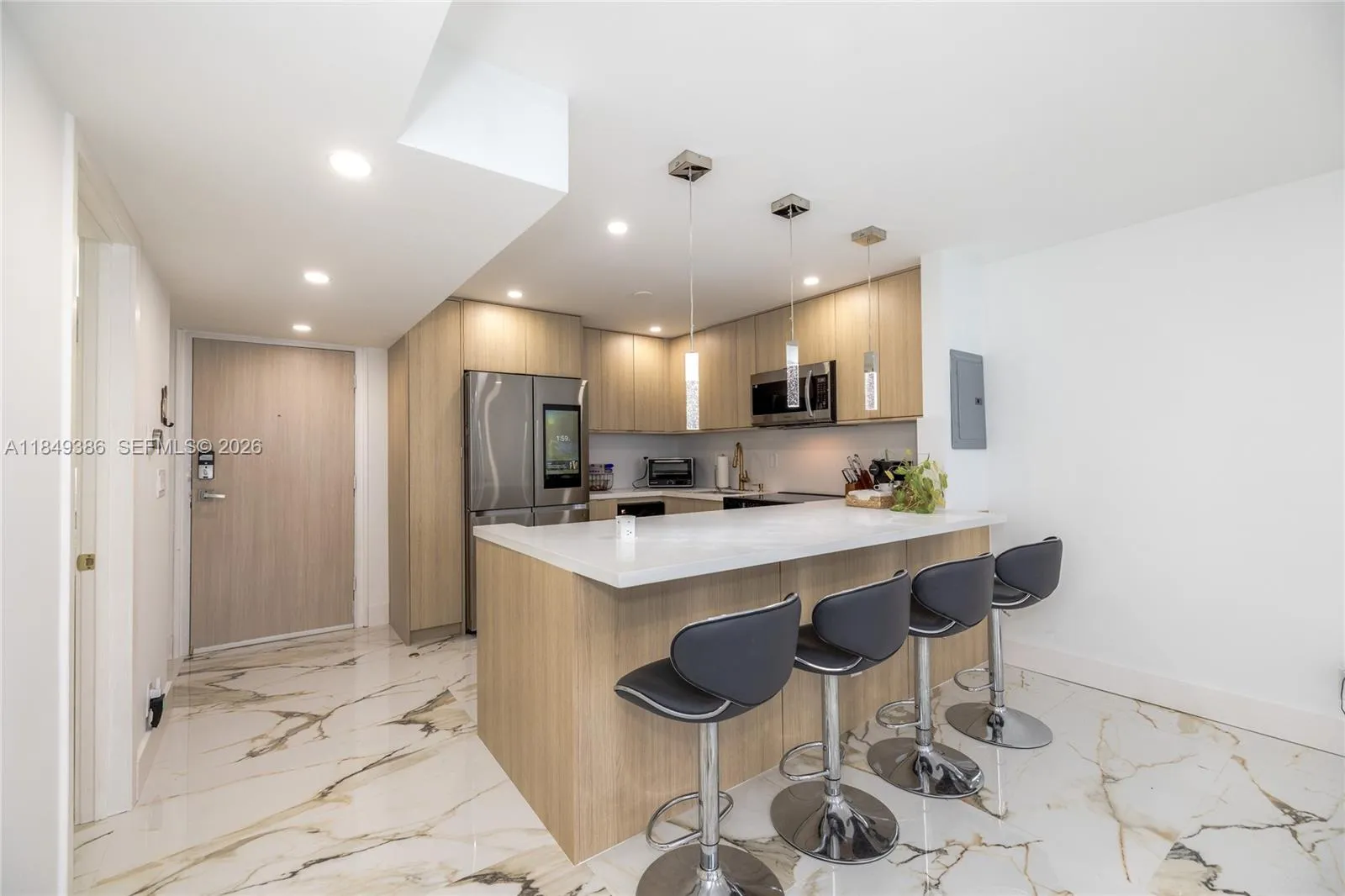 400 N Surf Rd 1002, Hollywood, Florida 33019, Hollywood, Florida 33019, 1 Bedroom Bedrooms, ,1 BathroomBathrooms,Residential,For Sale,400 N Surf Rd 1002, Hollywood, Florida 33019,A11849386