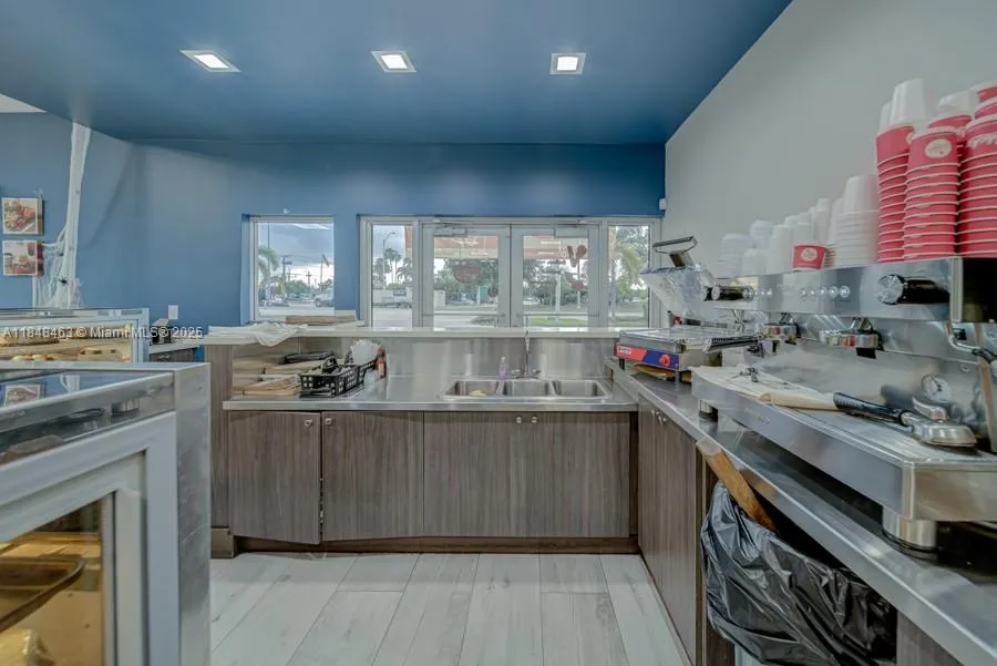 Bakery For Sale On Dixie Hwy, Miami, Florida 33157, Miami, Florida 33157, ,Business Opportunity,For Sale,Bakery For Sale On Dixie Hwy, Miami, Florida 33157,A11848463