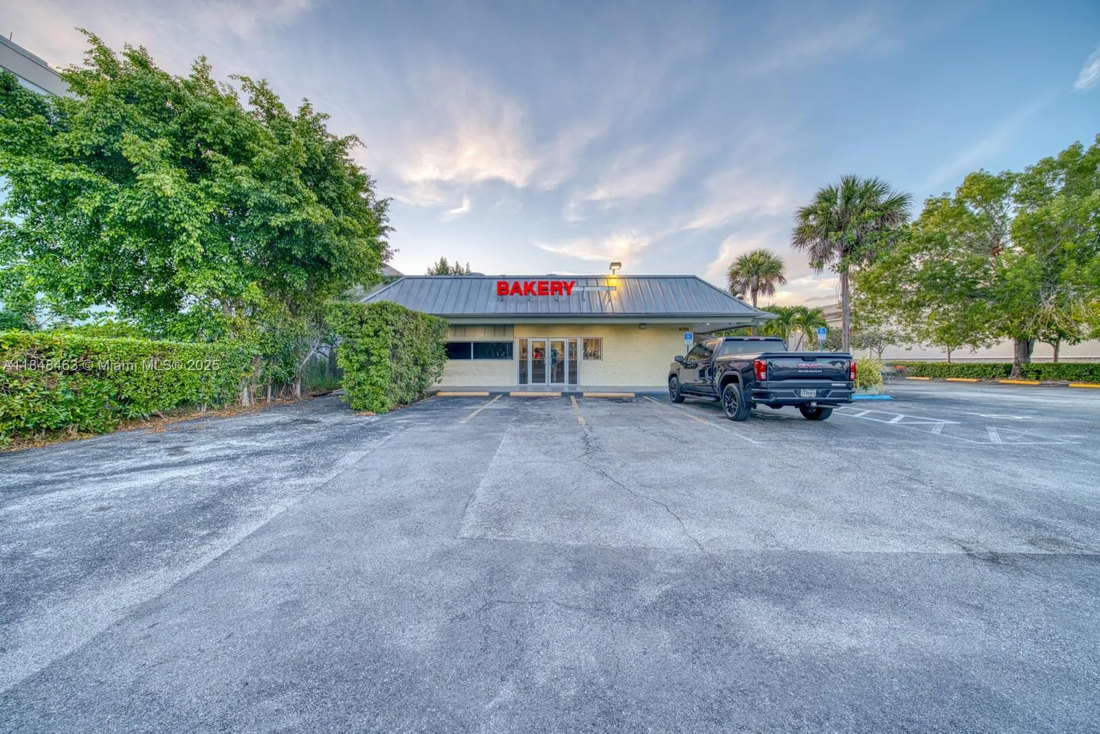 Bakery For Sale On Dixie Hwy, Miami, Florida 33157, Miami, Florida 33157, ,Business Opportunity,For Sale,Bakery For Sale On Dixie Hwy, Miami, Florida 33157,A11848463