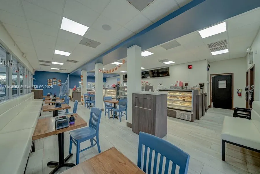 Bakery For Sale On Dixie Hwy, Miami, Florida 33157, Miami, Florida 33157, ,Business Opportunity,For Sale,Bakery For Sale On Dixie Hwy, Miami, Florida 33157,A11848463