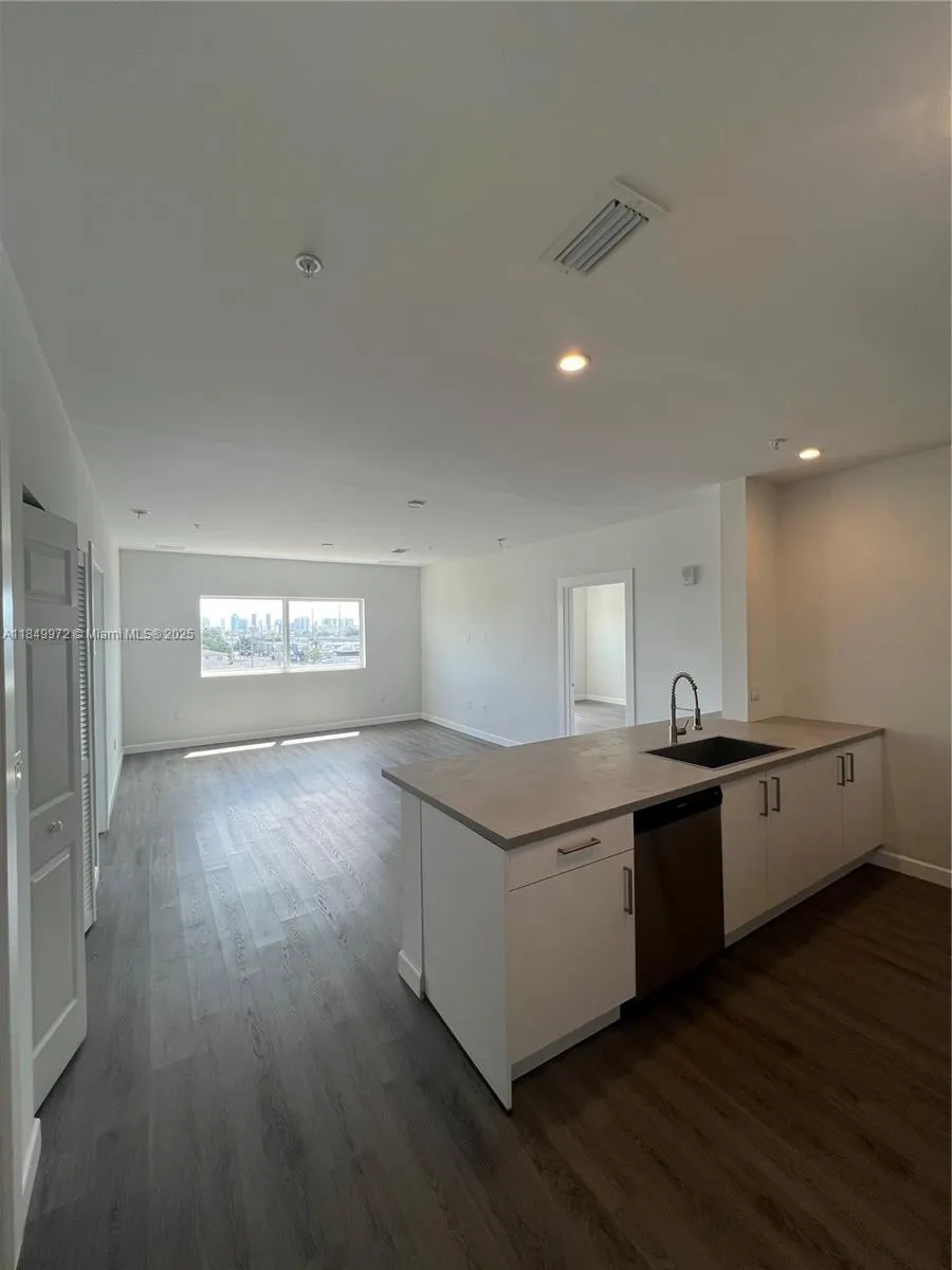2311 Nw 22nd Ave 207, Miami, Florida 33142, Miami, Florida 33142, 2 Bedrooms Bedrooms, ,1 BathroomBathrooms,Residential Lease,For Rent,2311 Nw 22nd Ave 207, Miami, Florida 33142,A11849972